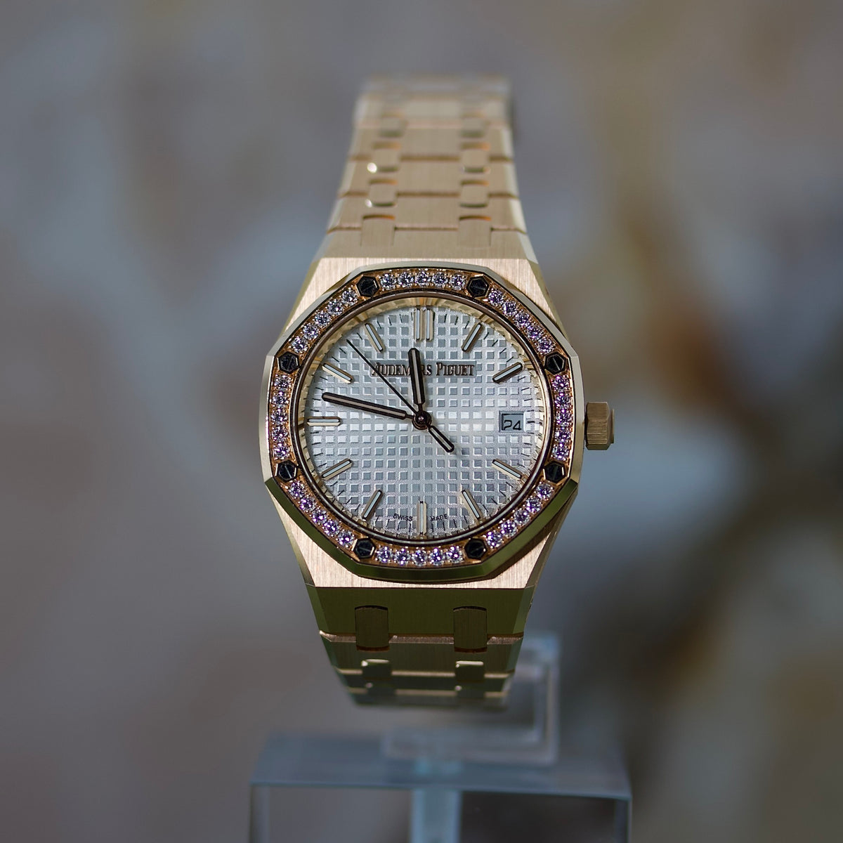 Audemars Piguet Royal Oak REF. 77351OR.ZZ.1261OR.01