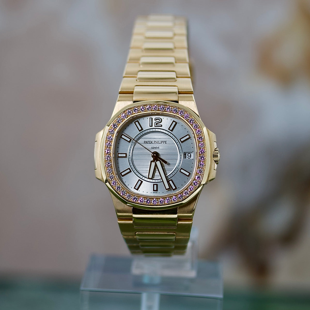 Patek Philippe Nautilus REF. 7010/1R-001