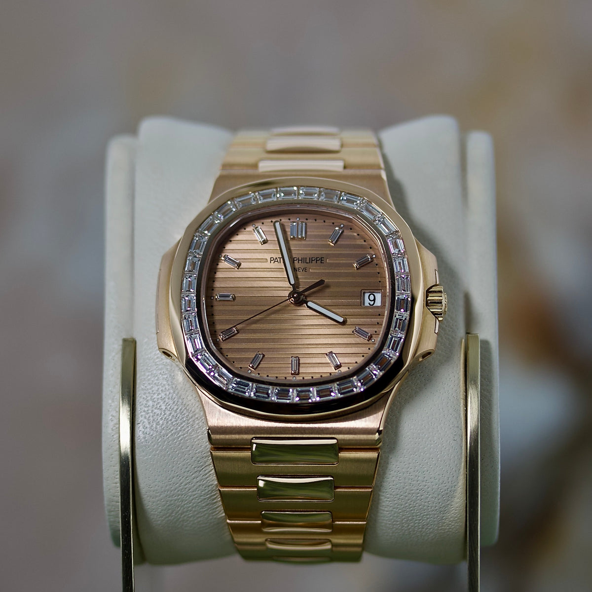 Patek Philippe Nautilus REF. 5723/1R-001