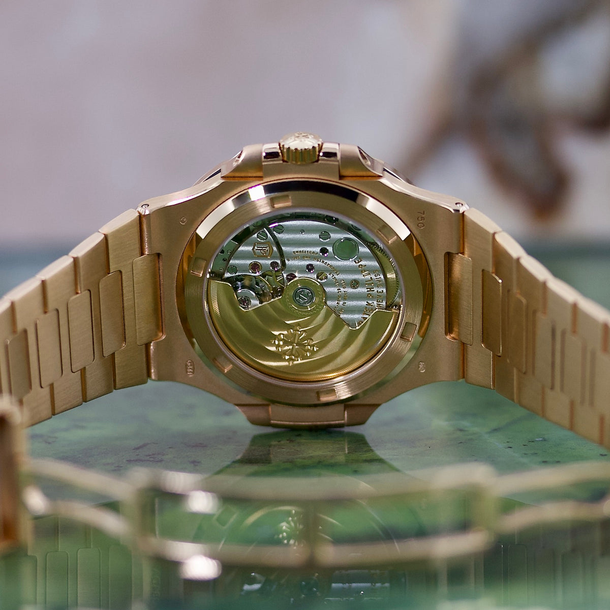Patek Philippe Nautilus REF. 5723/1R-001