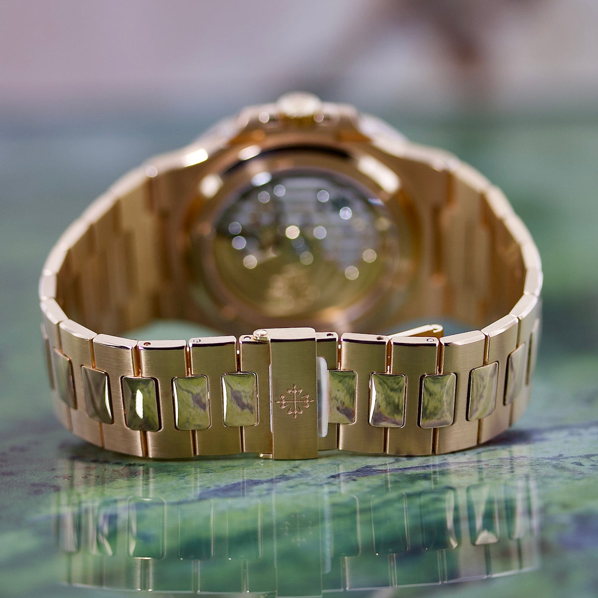 Patek Philippe Nautilus REF. 5723/1R-001