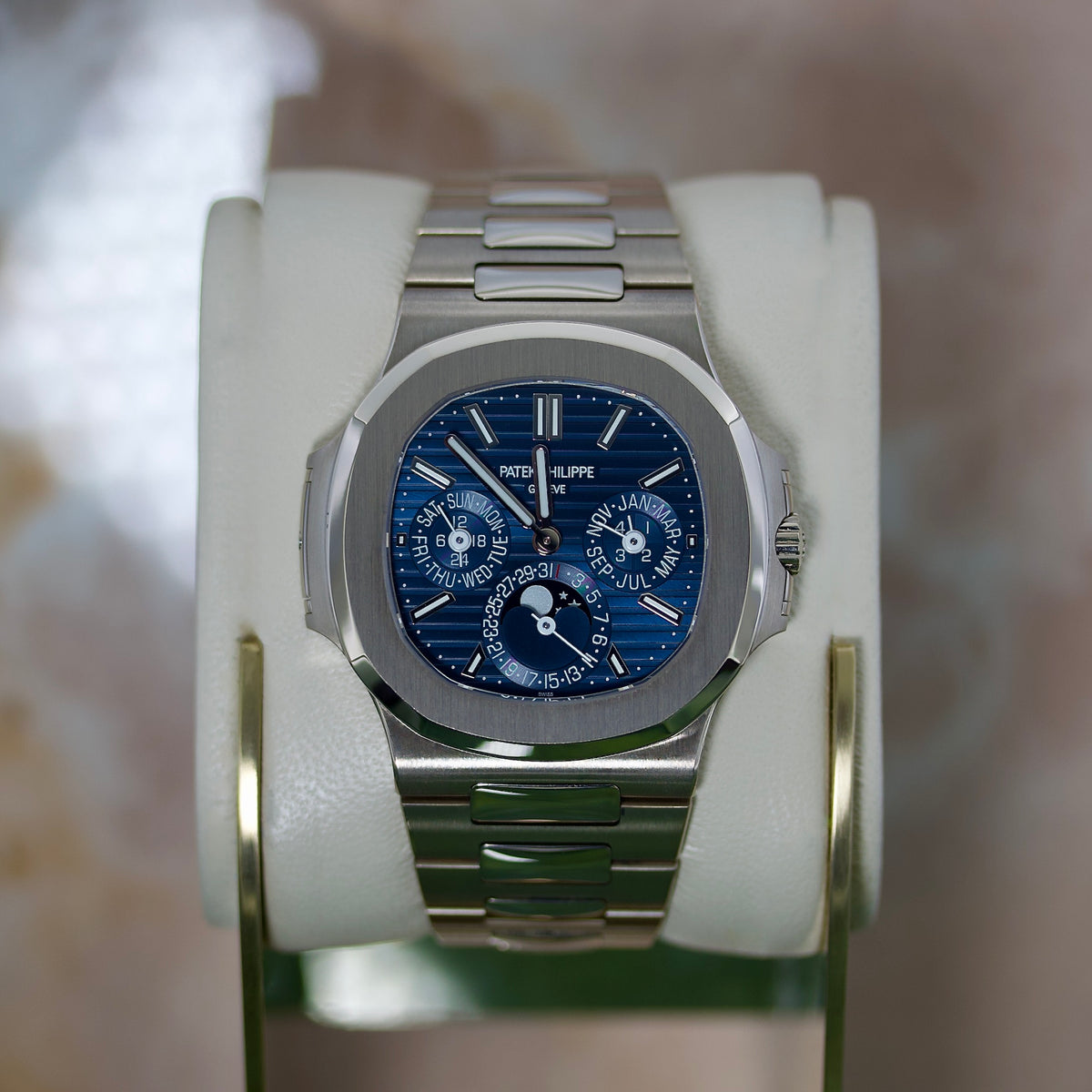 Patek Philippe Nautilus REF. 5740/1G-001