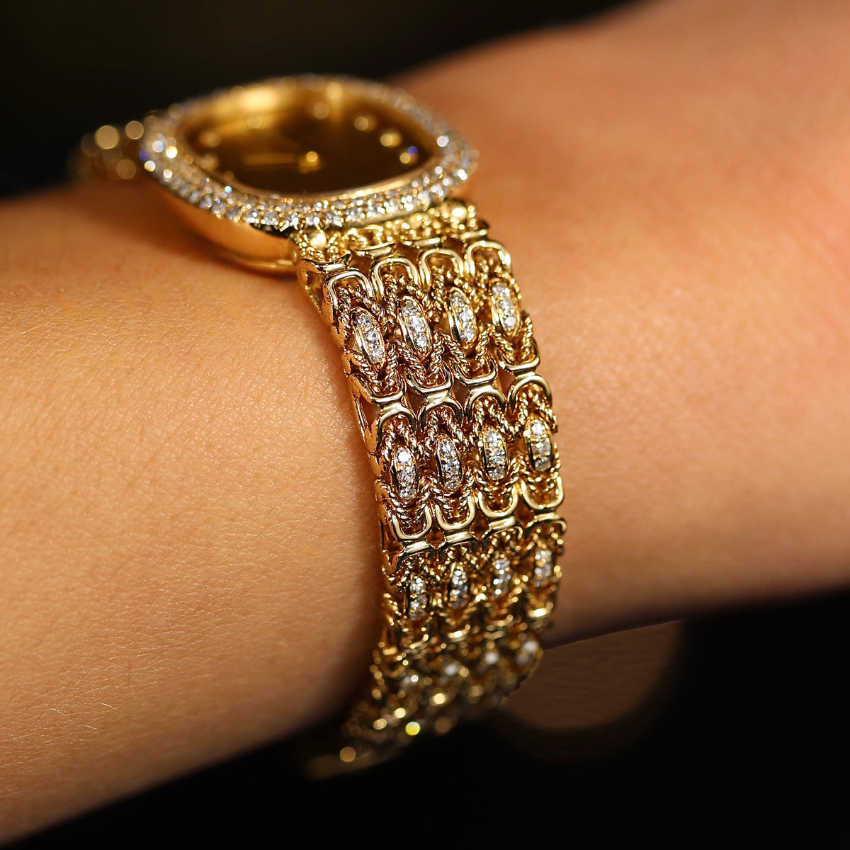 Patek Philippe Golden Ellipse lady REF. 4721/4