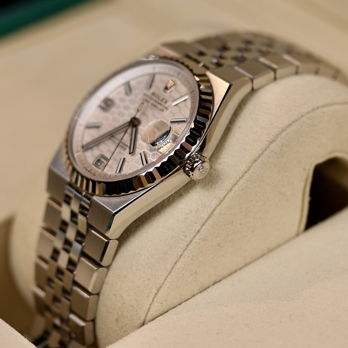 Rolex Land-Dweller REF. 127234