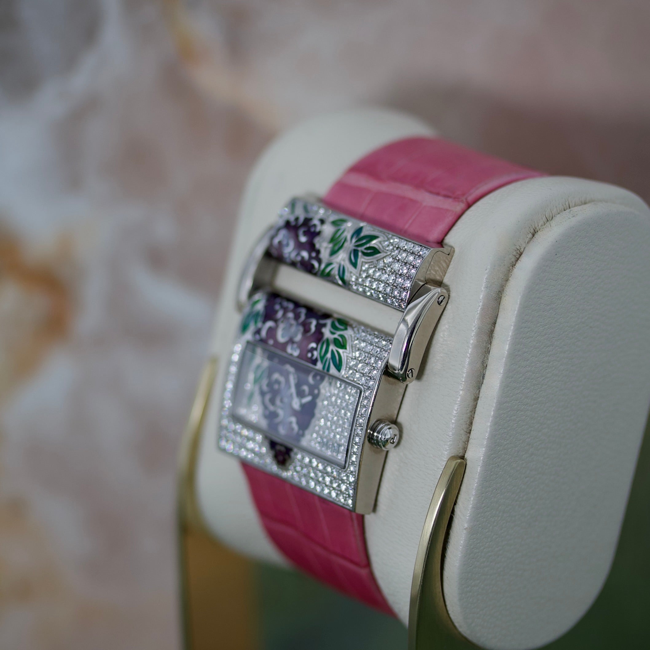 Piaget Protocole Miss Protocole XL REF. P10317 - Extraordinary Dials