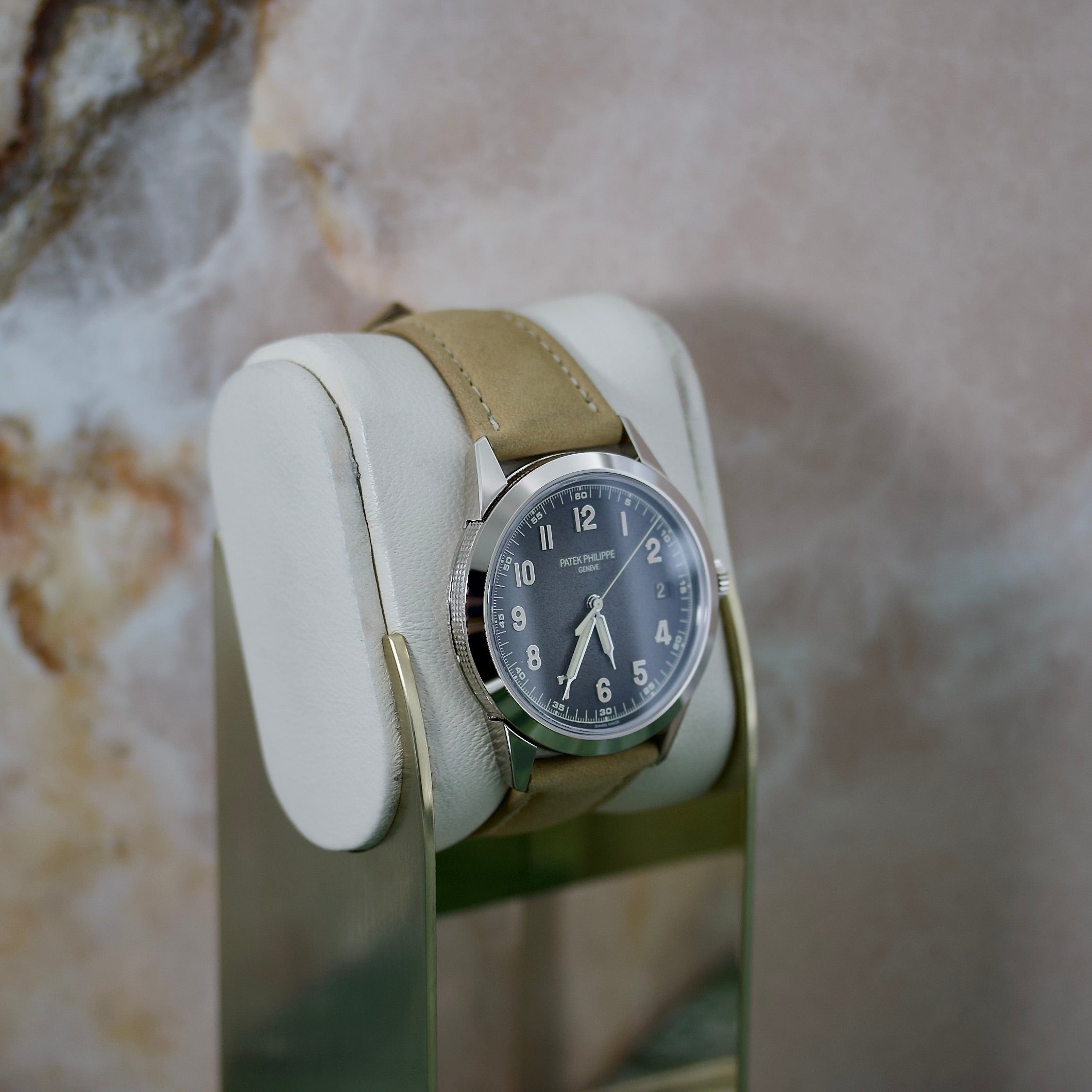 Patek Philippe Calatrava REF. 5226G-001