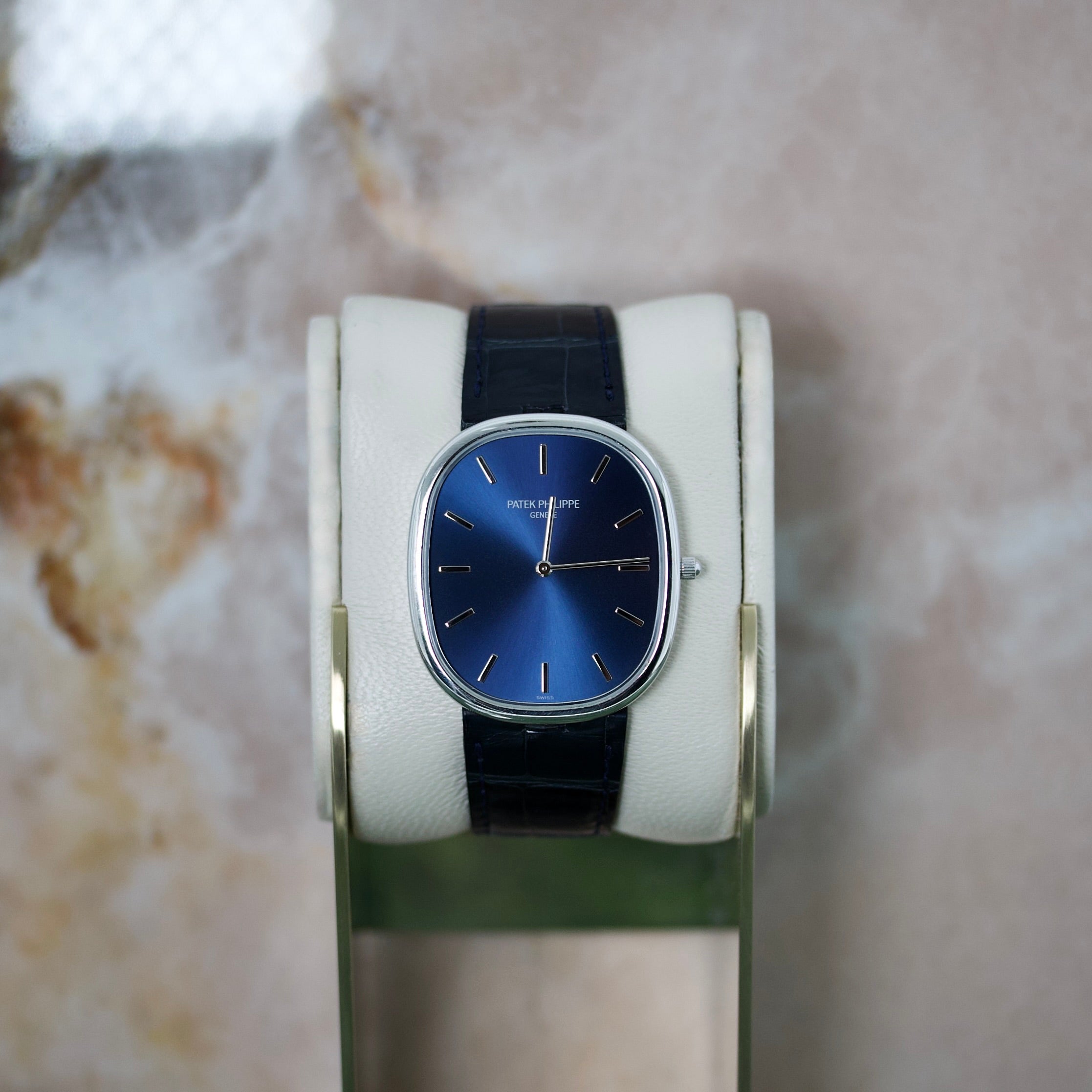 Patek Philippe Golden Ellipse REF. 5738P-001