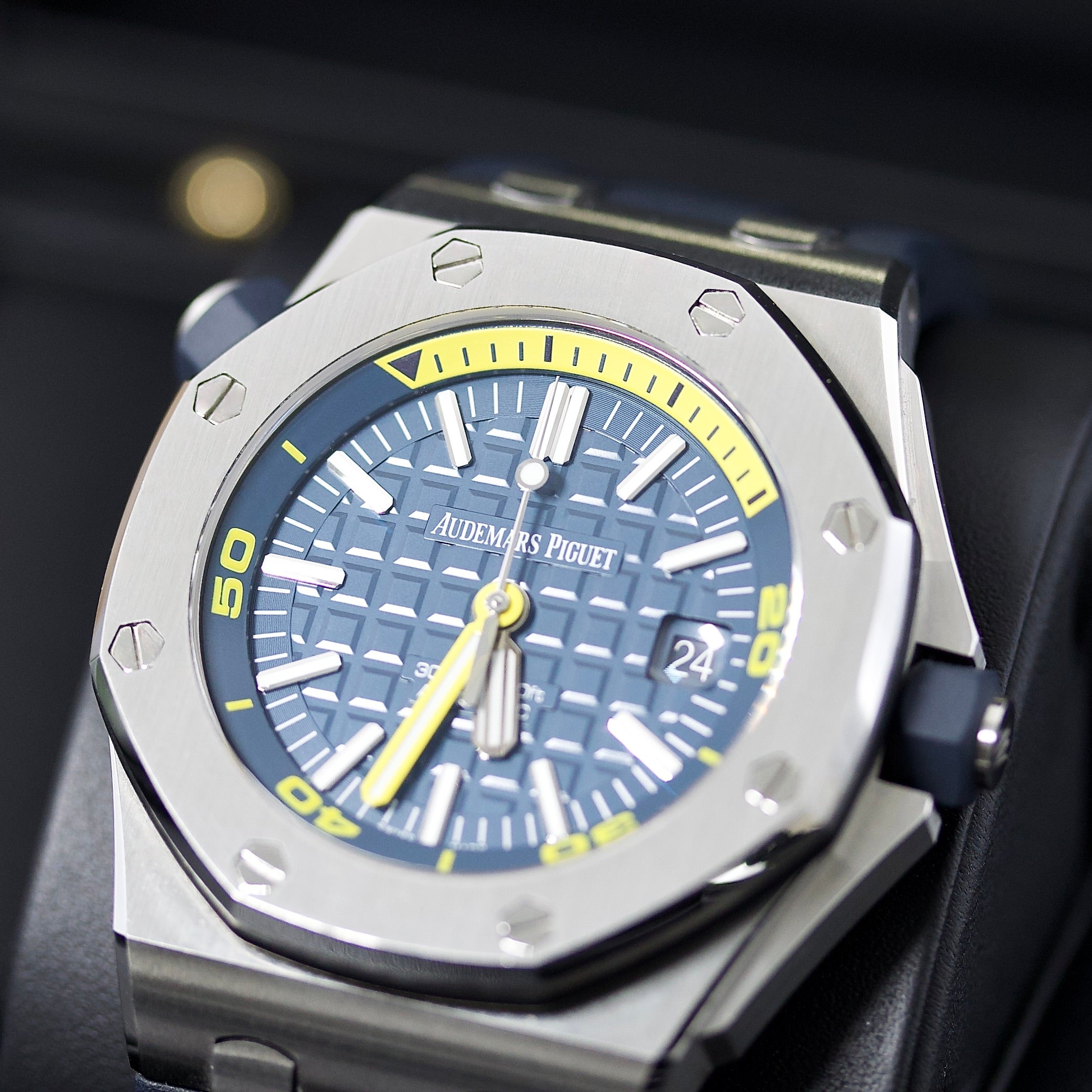 Audemars Piguet Royal Oak Offshore Diver REF. 15710ST.OO.A027CA.01