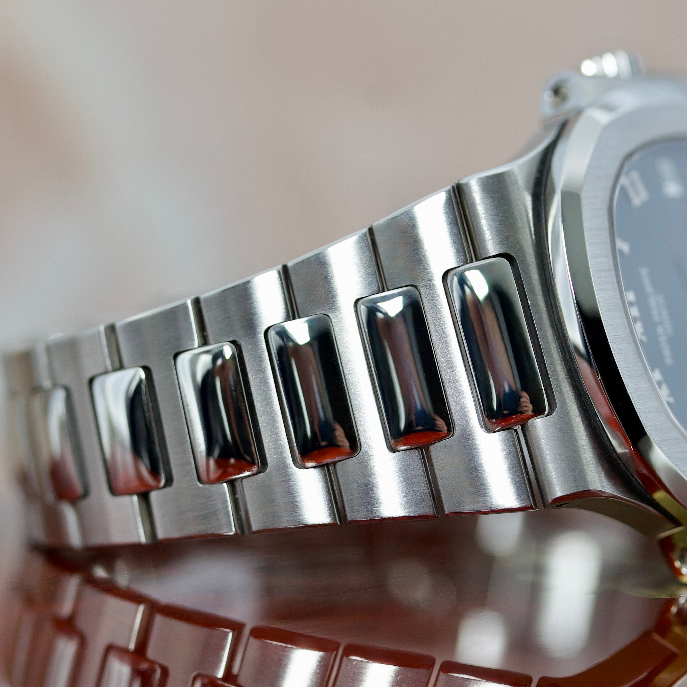 Patek Philippe Nautilus REF. 3800/1A
