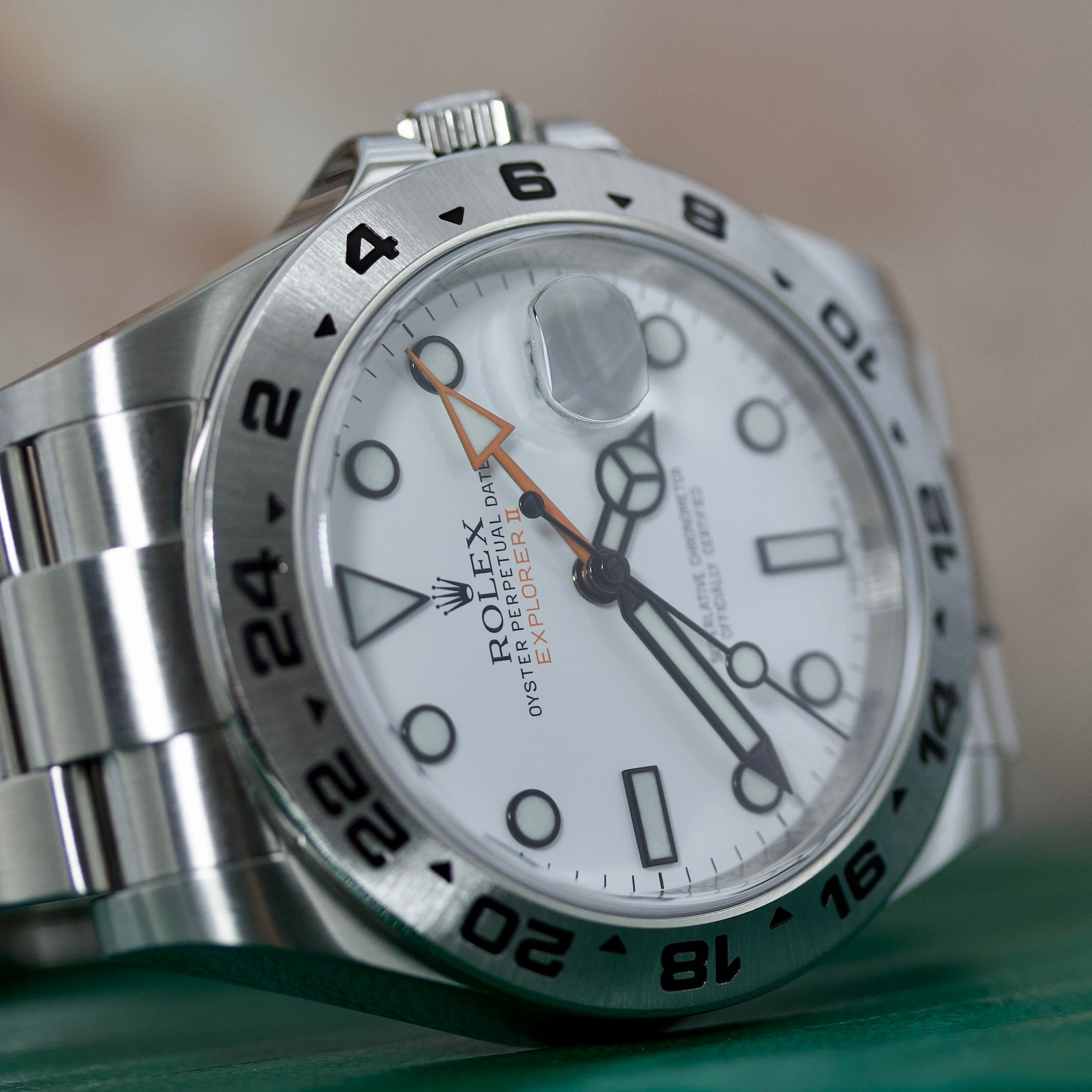 Rolex Explorer II REF. 216570 "Polar" S. G5