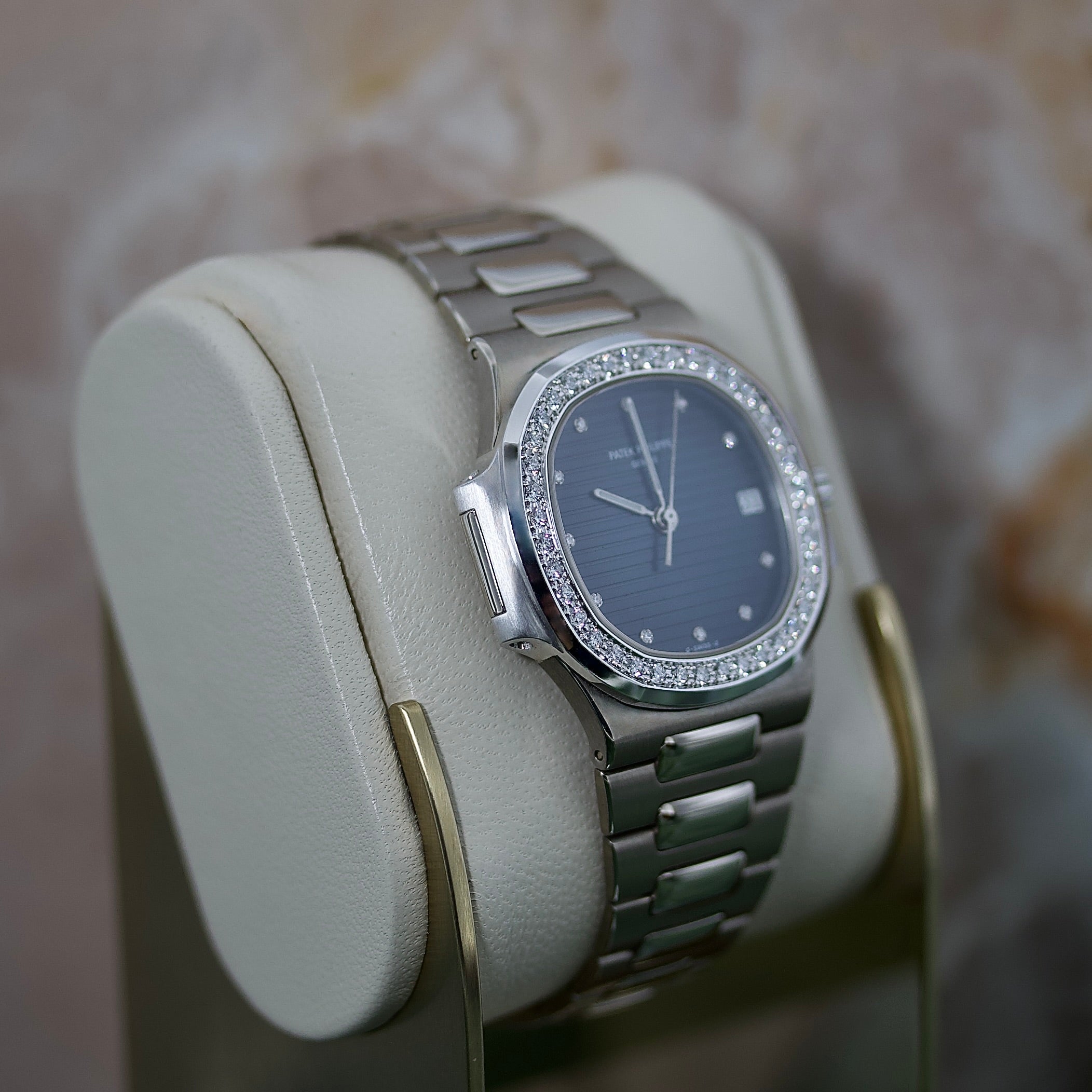 Nautilus Platinum Original Diamonds REF. 3800/3P