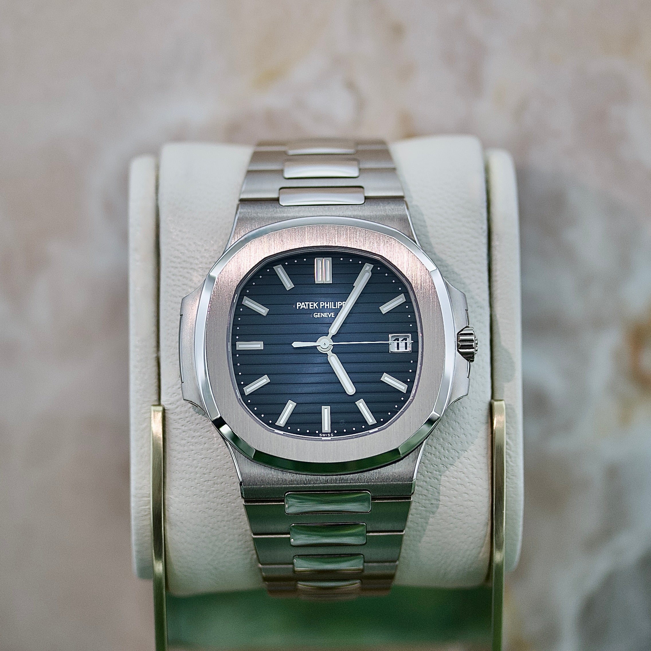 Nautilus REF. 5811/1G-001