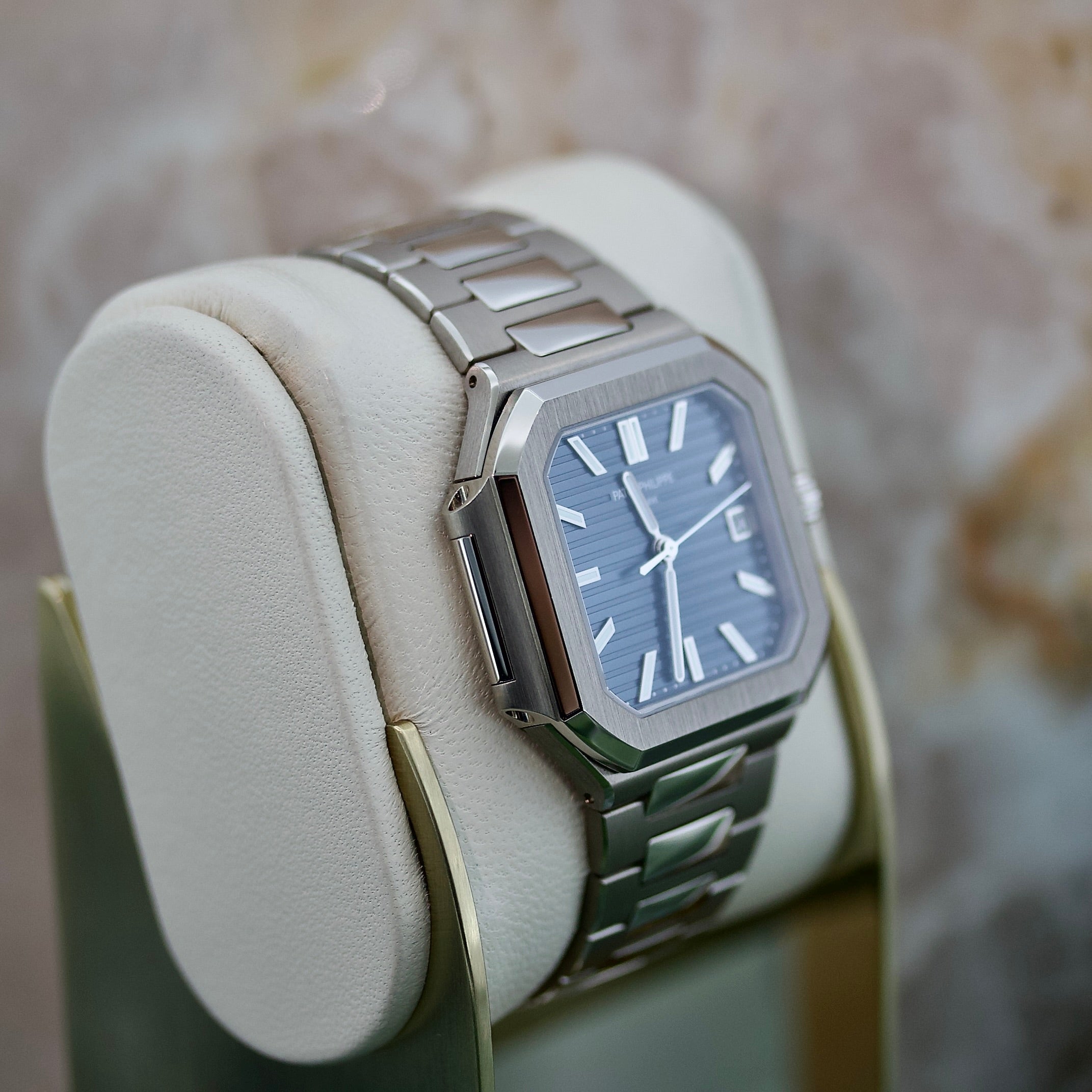 Patek Philippe Cubitus REF. 7128/1G-001