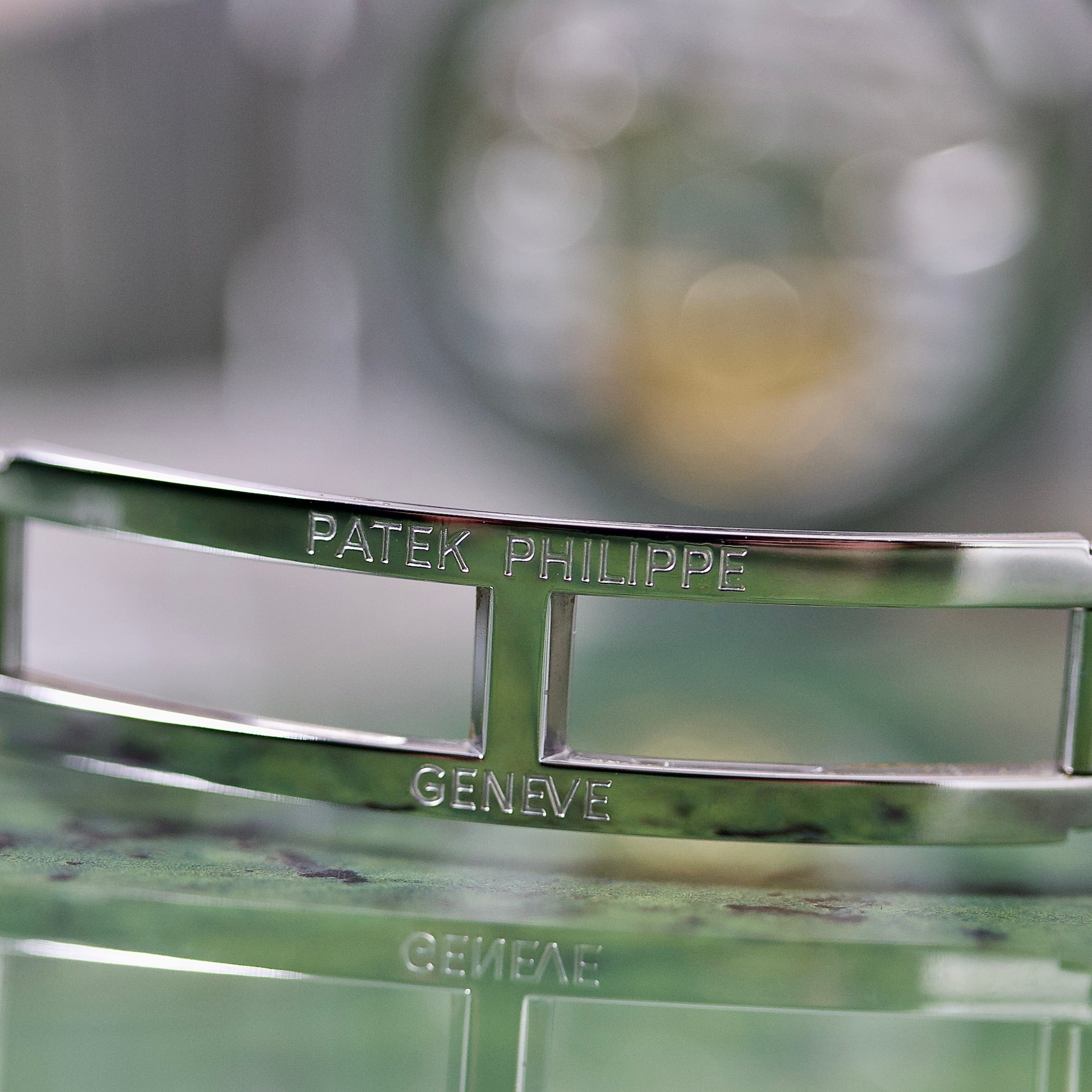 Patek Philippe Nautilus REF. 5712/1A-001