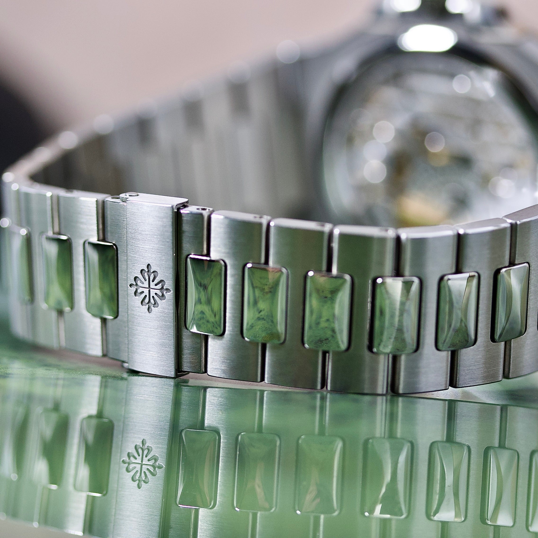 Patek Philippe Nautilus REF. 5712/1A-001