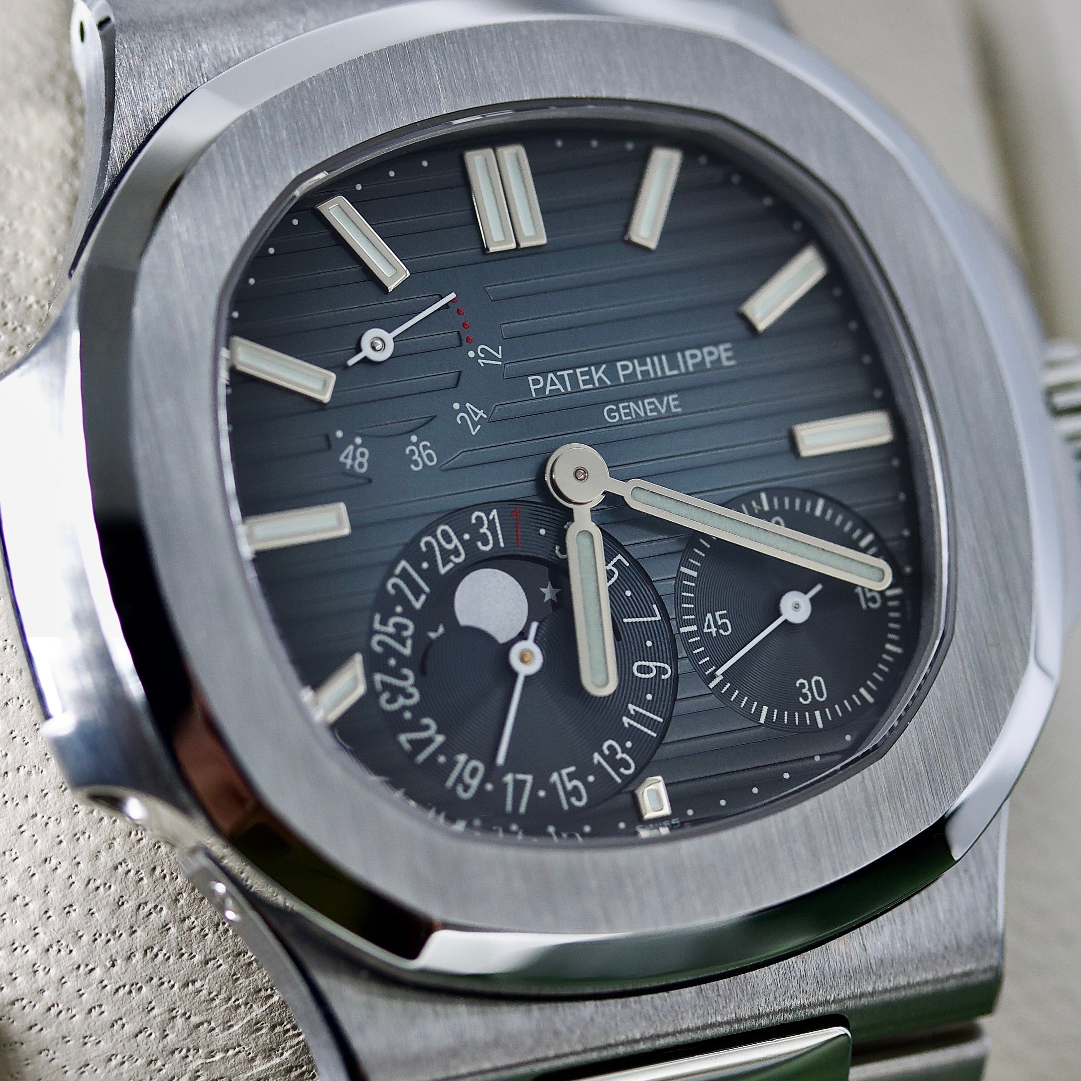 Patek Philippe Nautilus REF. 5712/1A-001