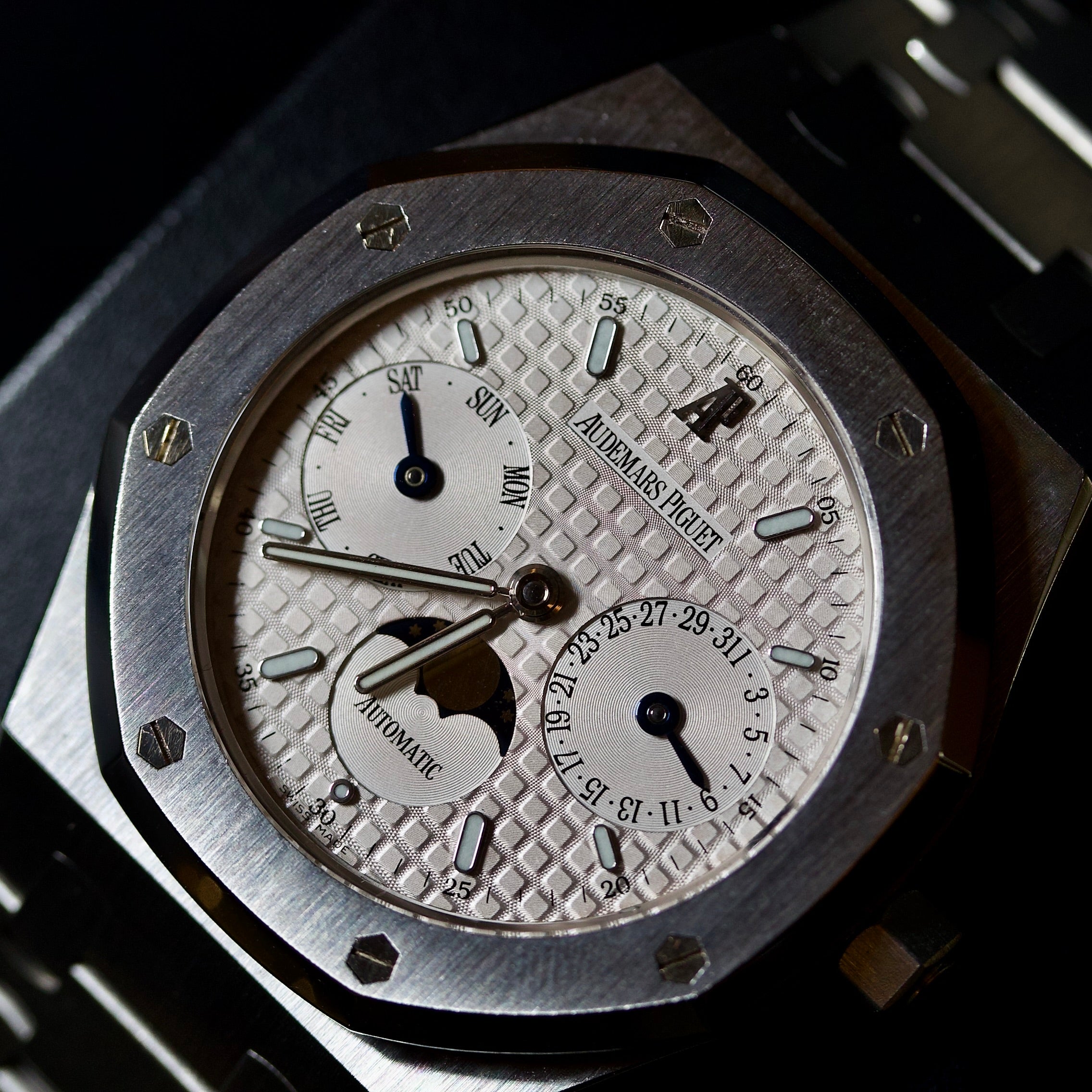 Audemars Piguet Royal Oak Day-Date REF. 25594ST