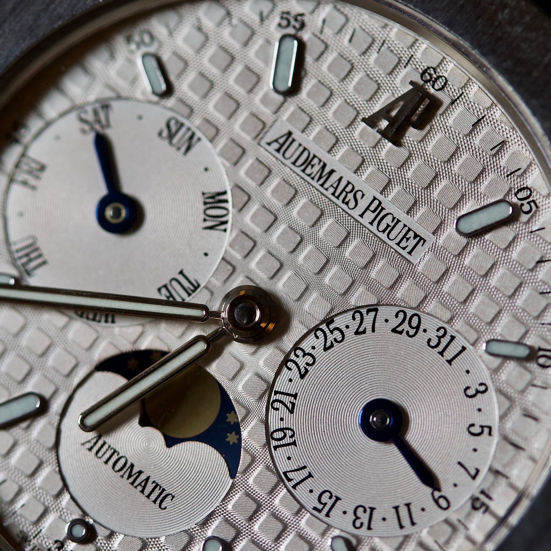 Audemars Piguet Royal Oak Day-Date REF. 25594ST