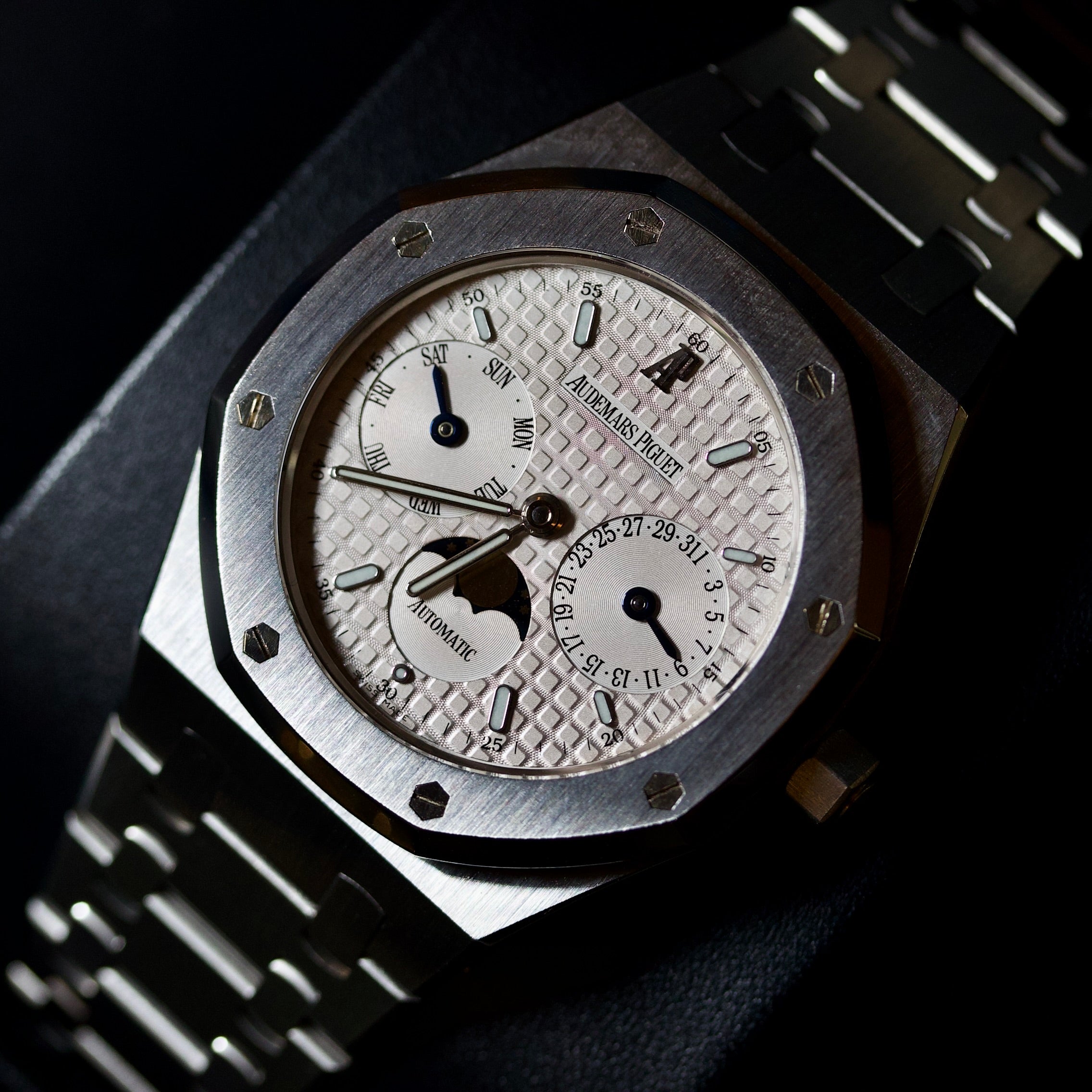 Audemars Piguet Royal Oak Day-Date REF. 25594ST