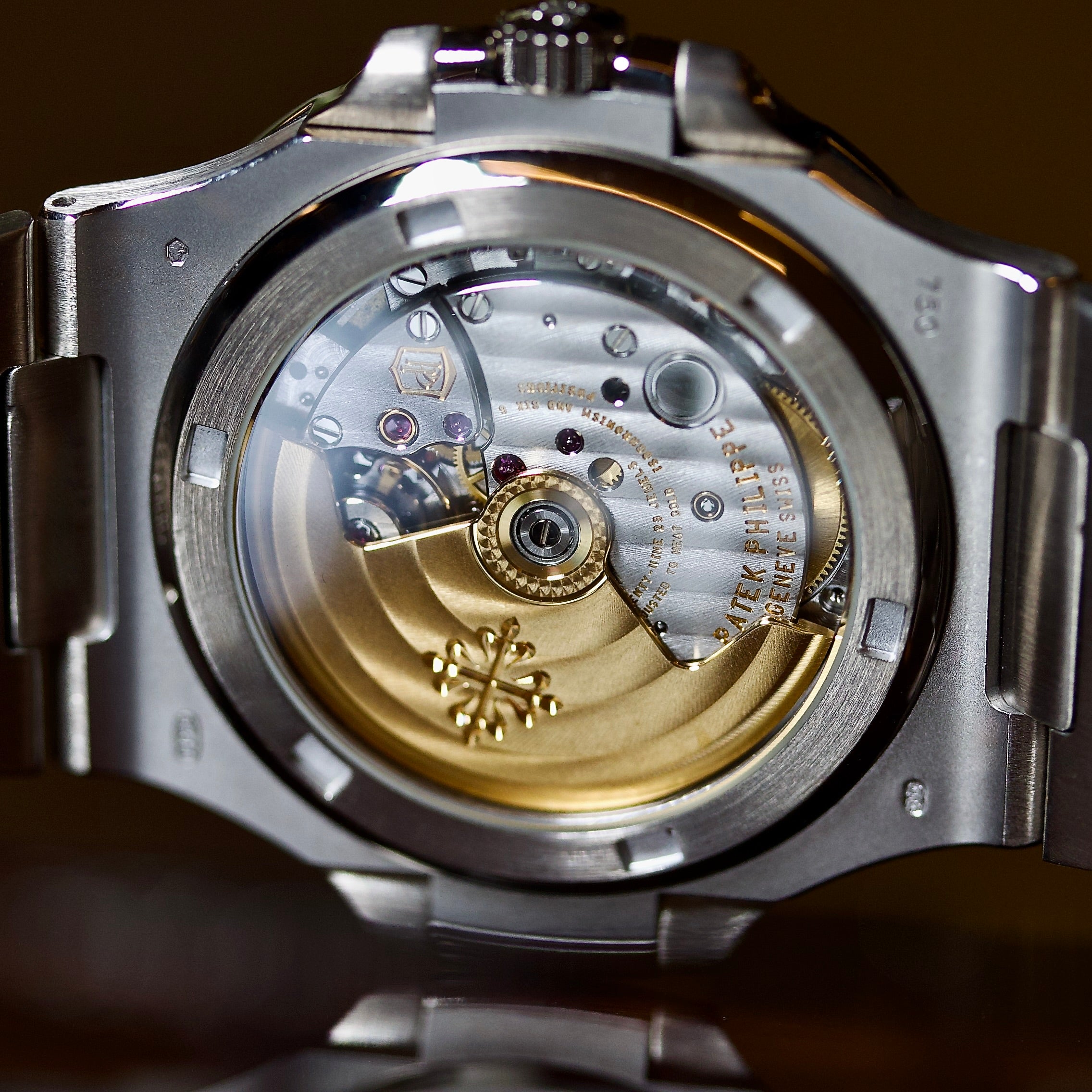 Patek Philippe Nautilus REF. 5713/1G-010