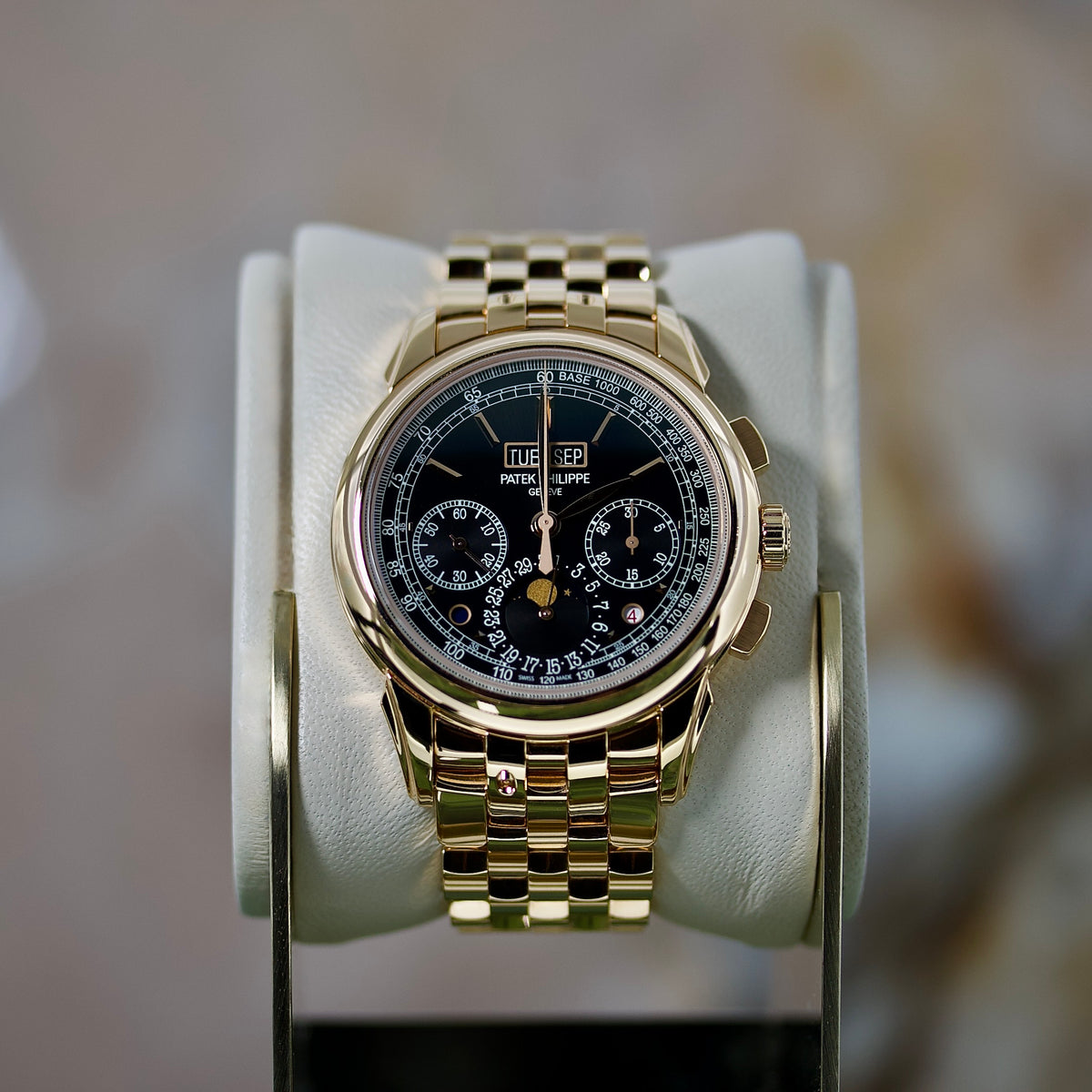 Patek Philippe Perpetual Calendar REF. 5270/1R-001