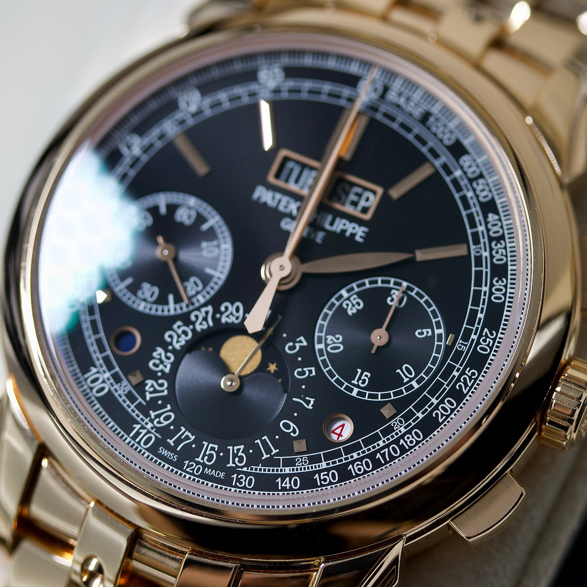 Patek Philippe Perpetual Calendar REF. 5270/1R-001