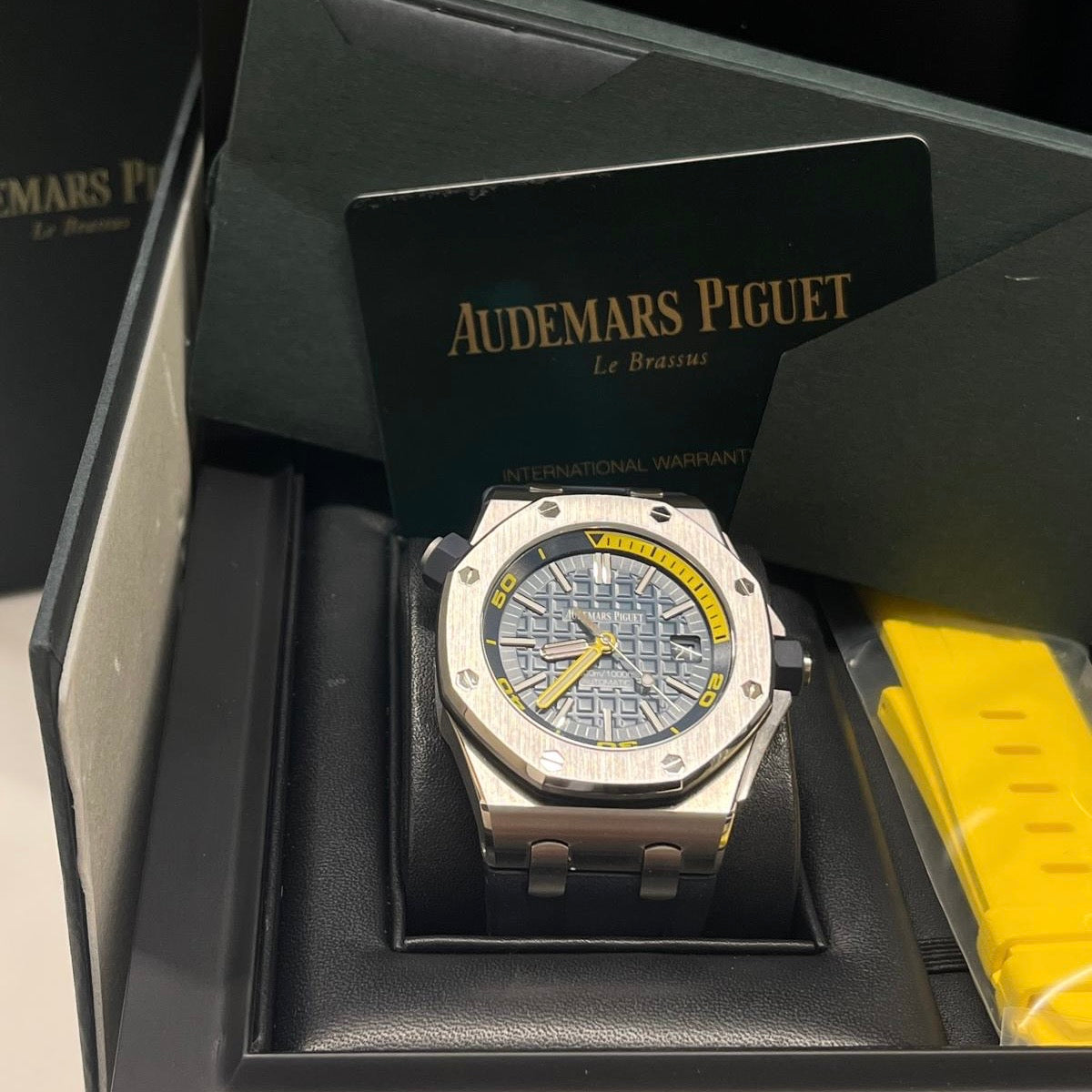Audemars Piguet Royal Oak Offshore Diver REF. 15710ST.OO.A027CA.01