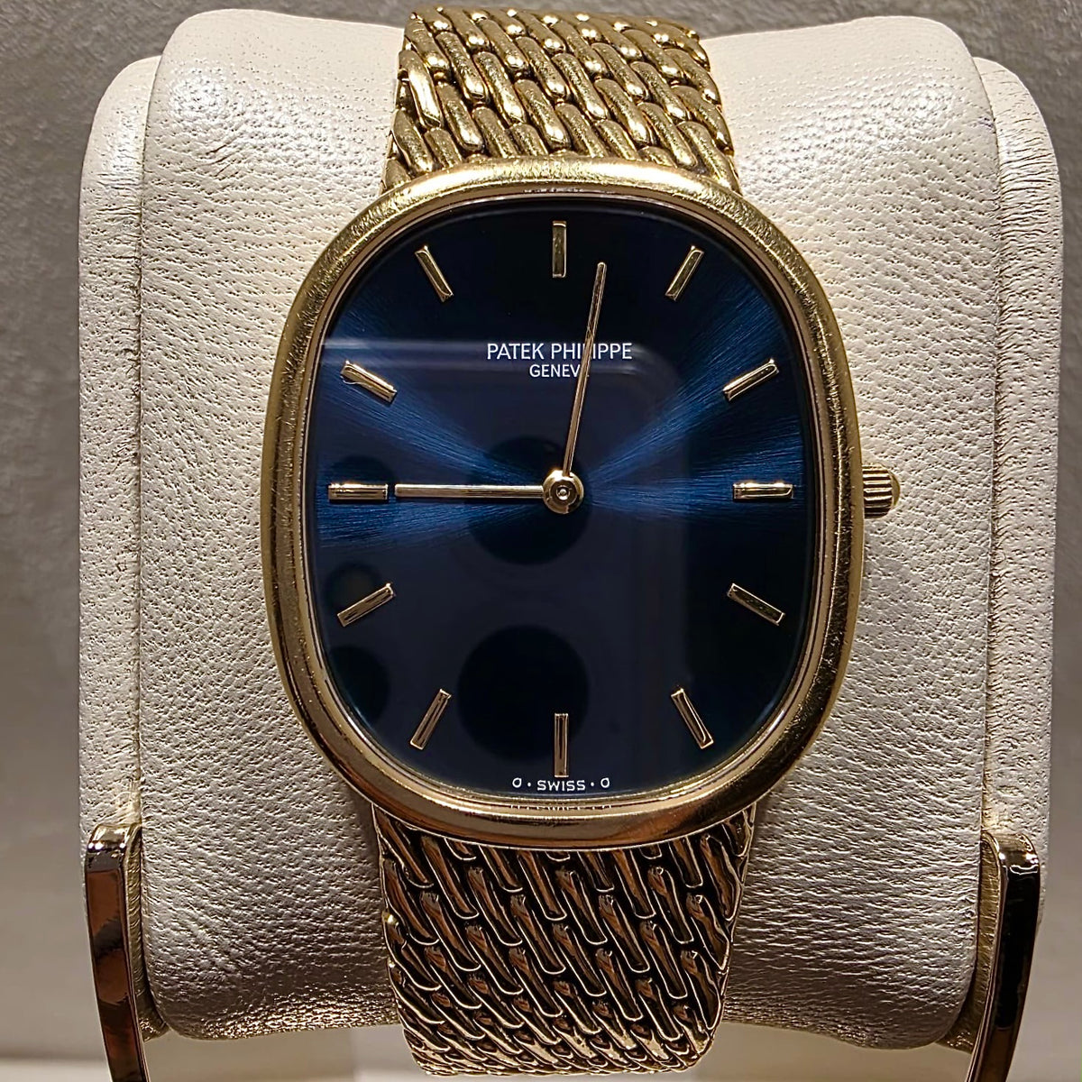 Patek Philippe Golden Ellipse REF. 3738/118