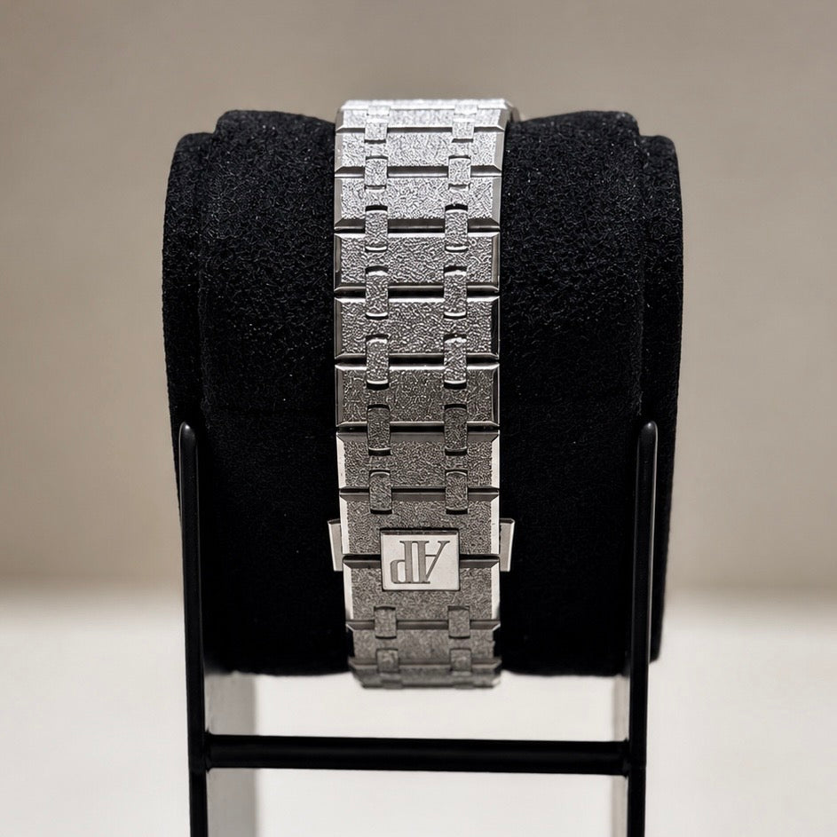Audemars Piguet Royal Oak Chronograph REF. 26331BC.GG.1224BC.02