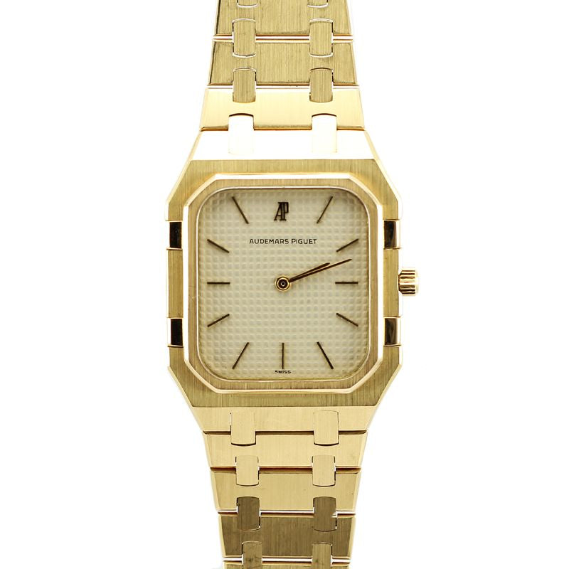 Royal Oak Rectangular Full Yellow Gold REF. 6005BA