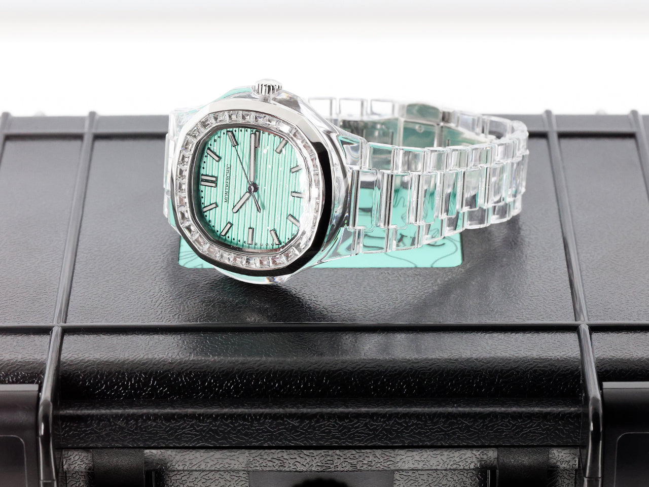MONTRERCHIC OCEAN 1