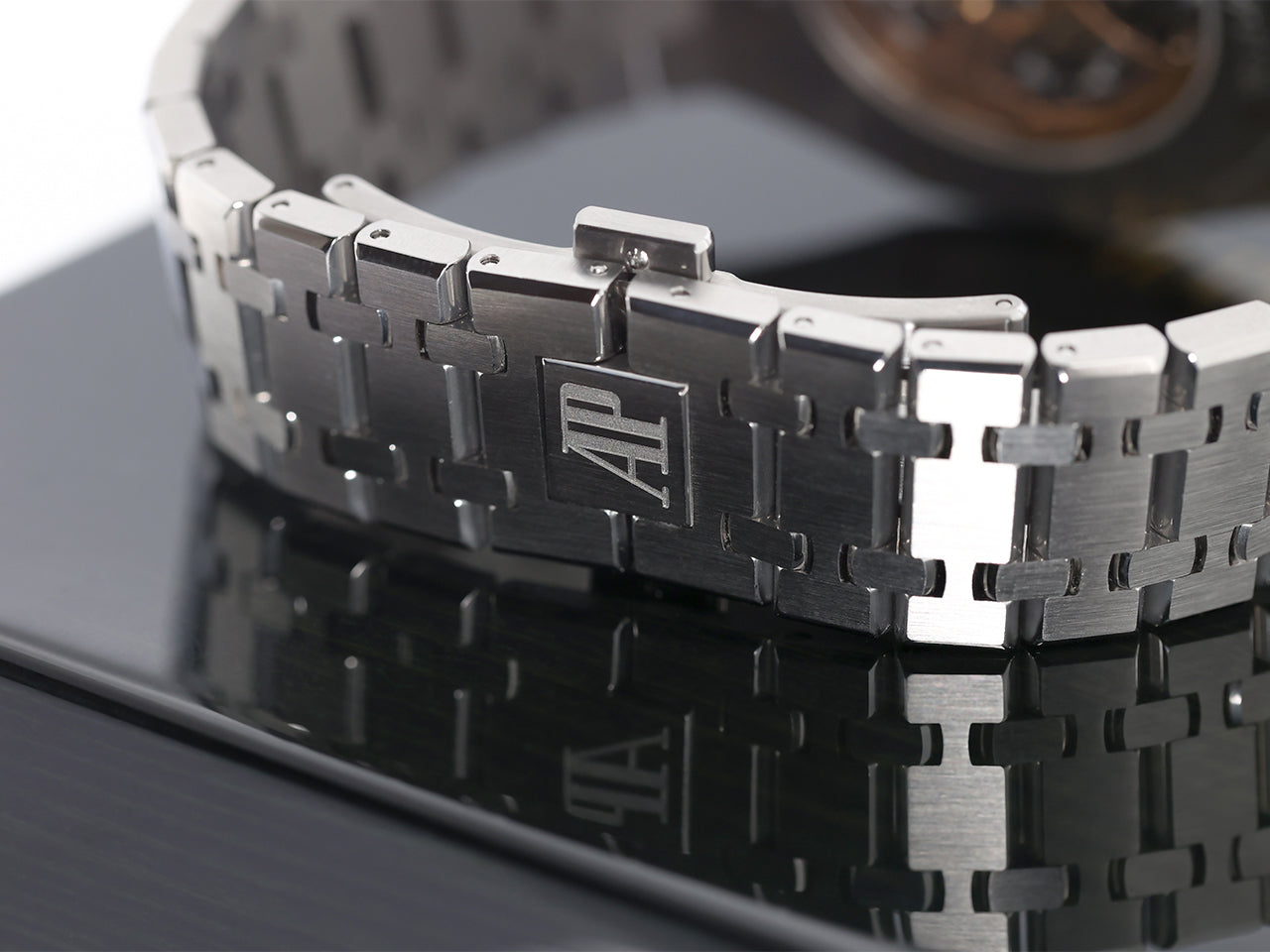 Royal Oak Selfwinding Skeleton REF. 15305ST.OO.1220ST.01