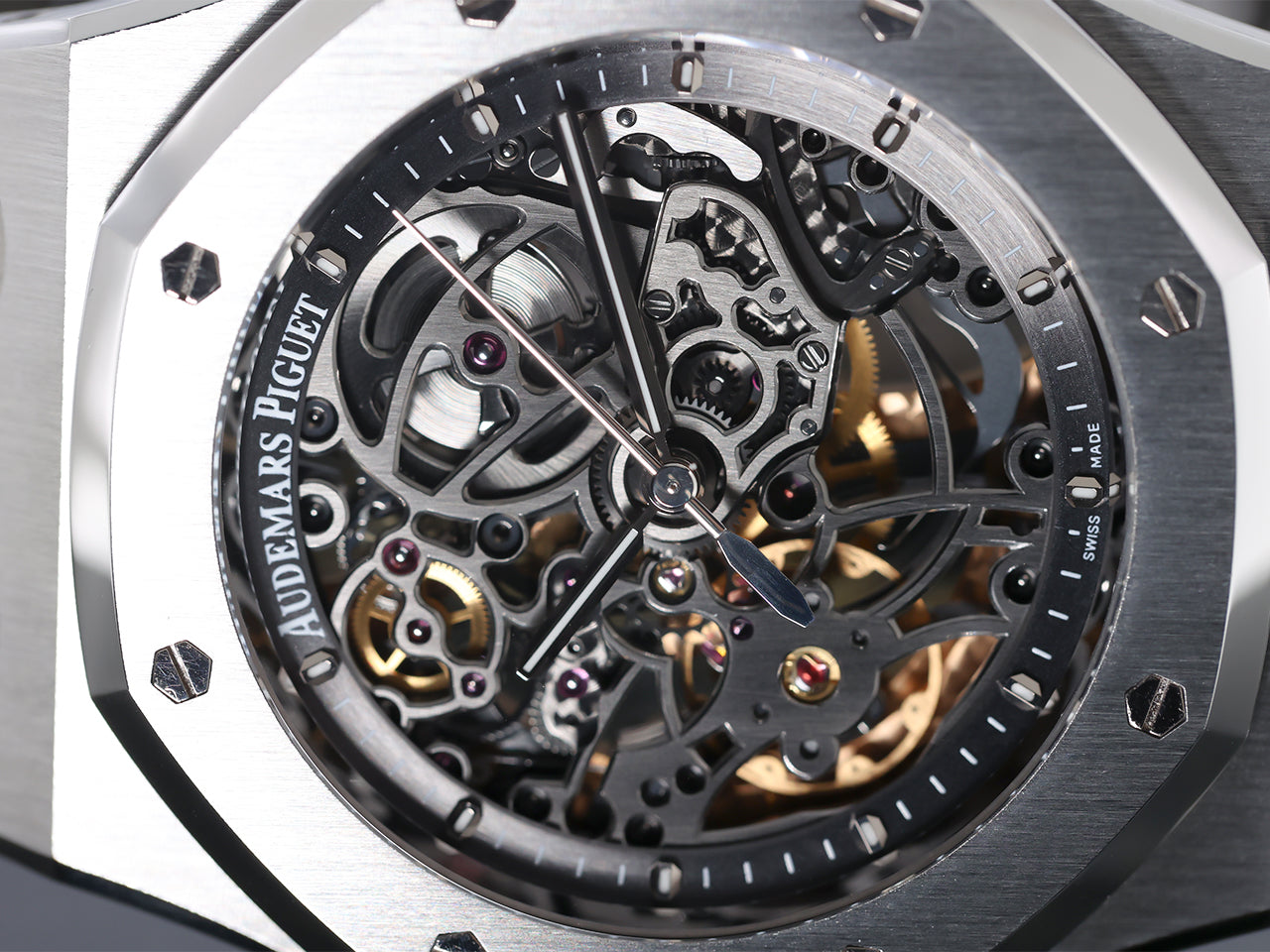 Royal Oak Selfwinding Skeleton REF. 15305ST.OO.1220ST.01