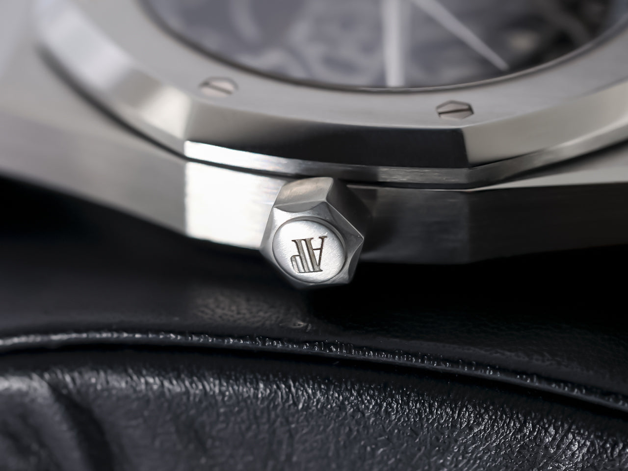 Royal Oak Selfwinding Skeleton REF. 15305ST.OO.1220ST.01