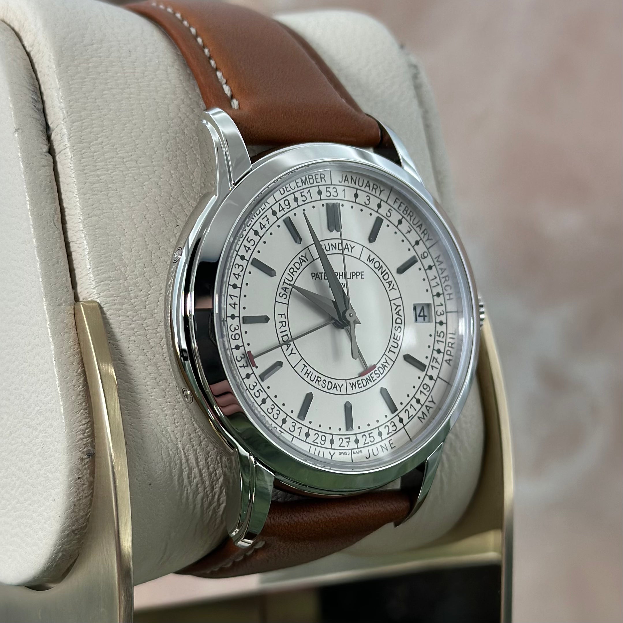 Patek Philippe Calatrava Weekly Calendar REF. 5212A-001