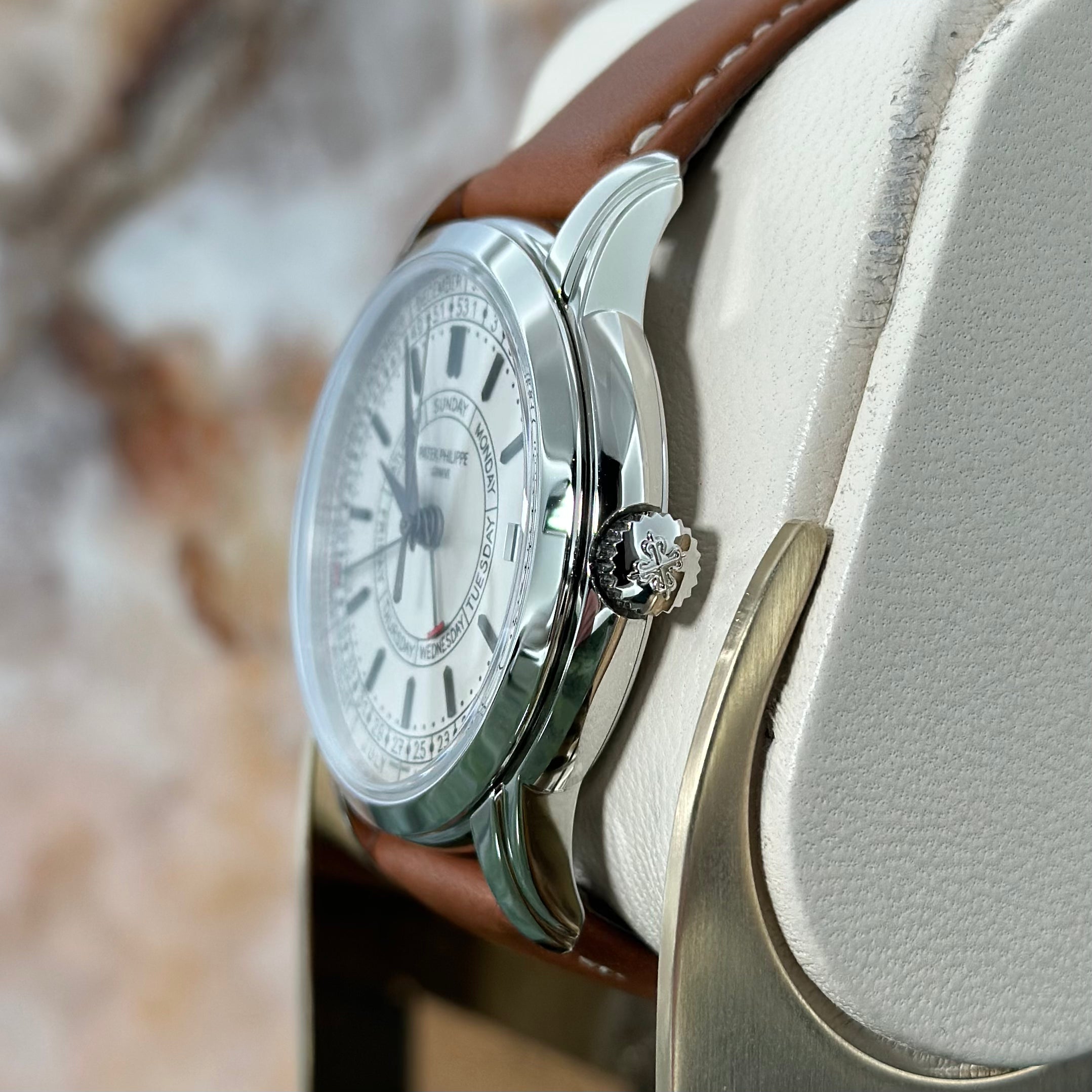 Patek Philippe Calatrava Weekly Calendar REF. 5212A-001