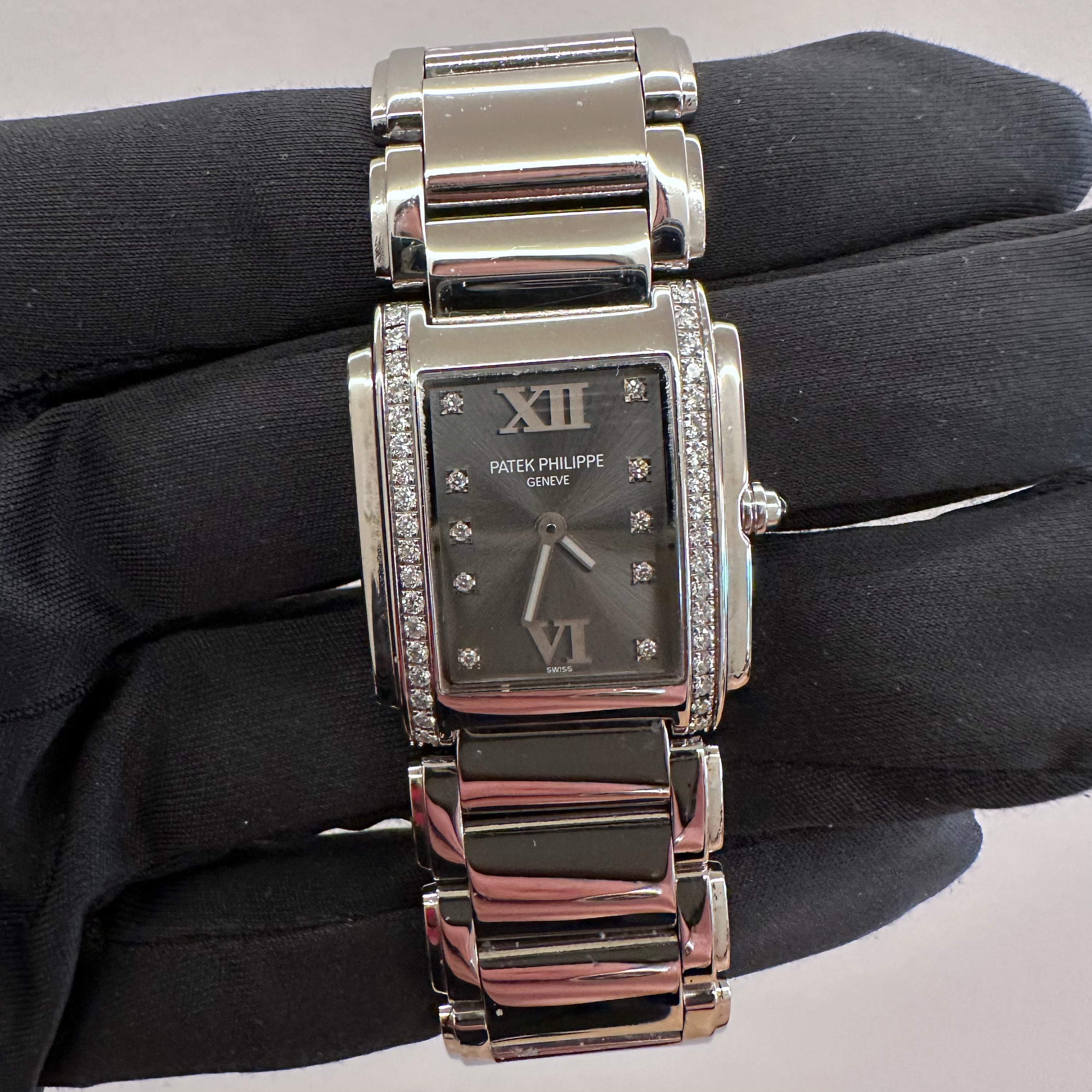 Twenty~4 REF. 4910/10A-010