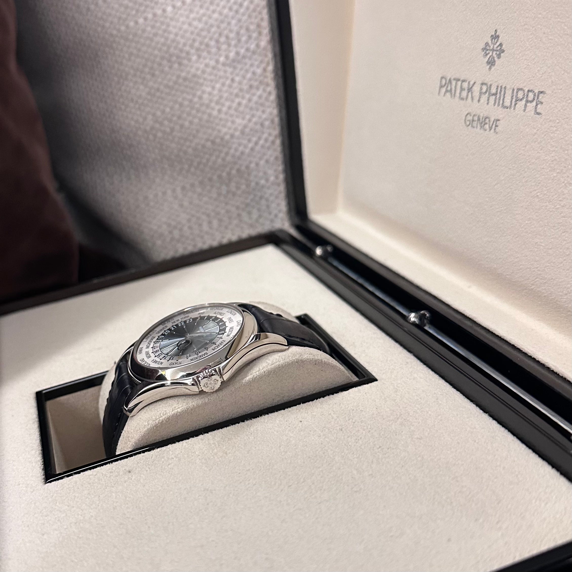World Time REF. 5130P-001