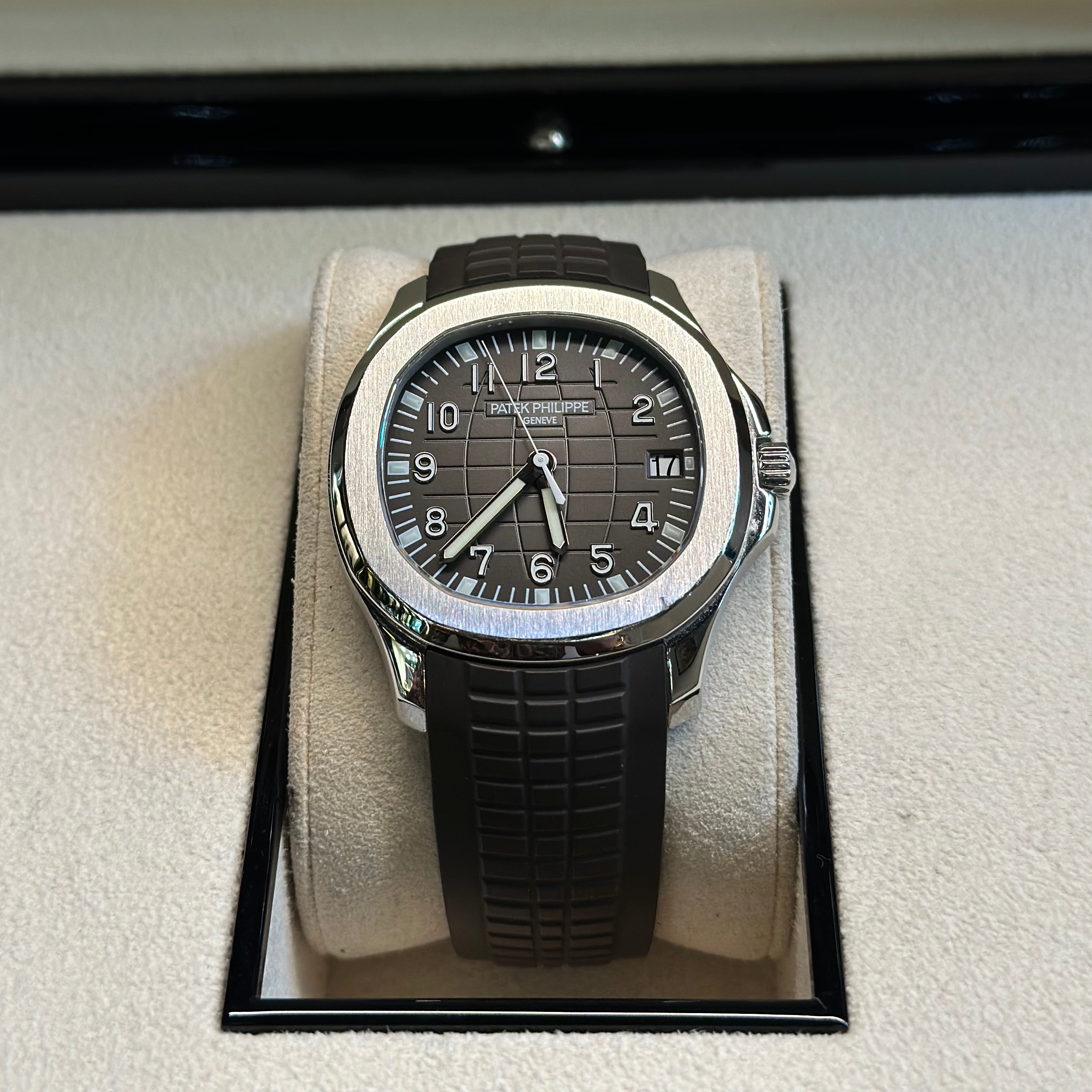 Aquanaut 5167A-001 – Nautilus Watches1