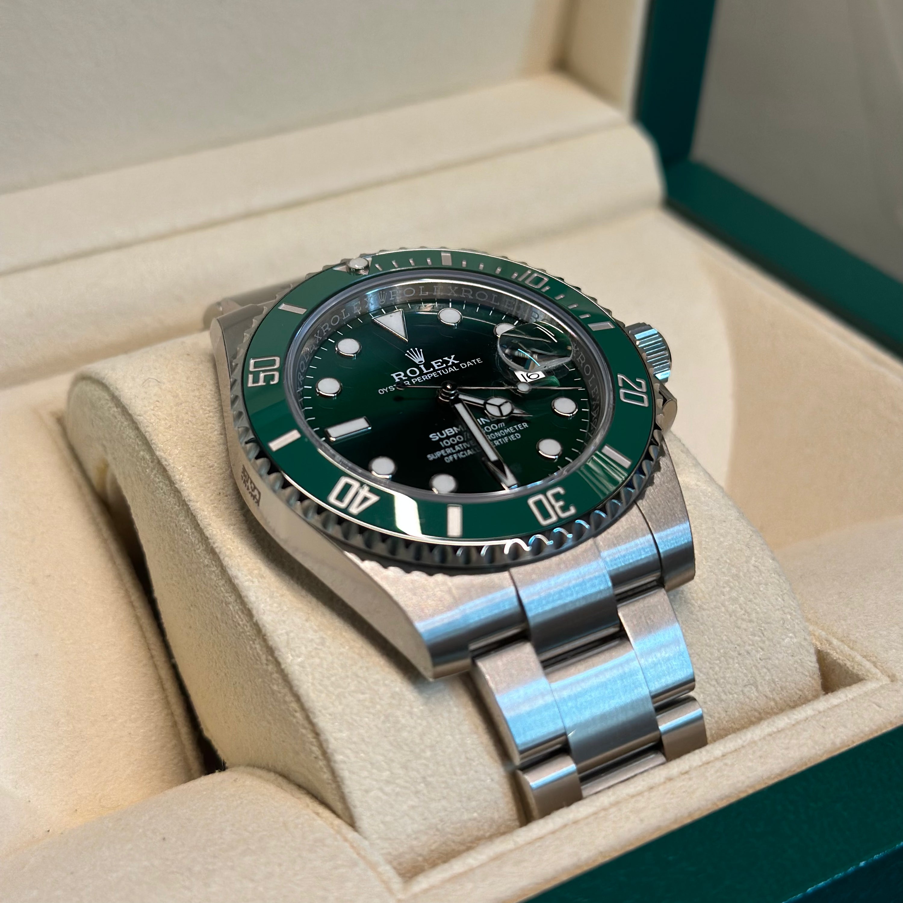 Submariner Date "Hulk" NUOVO REF. 116610LV