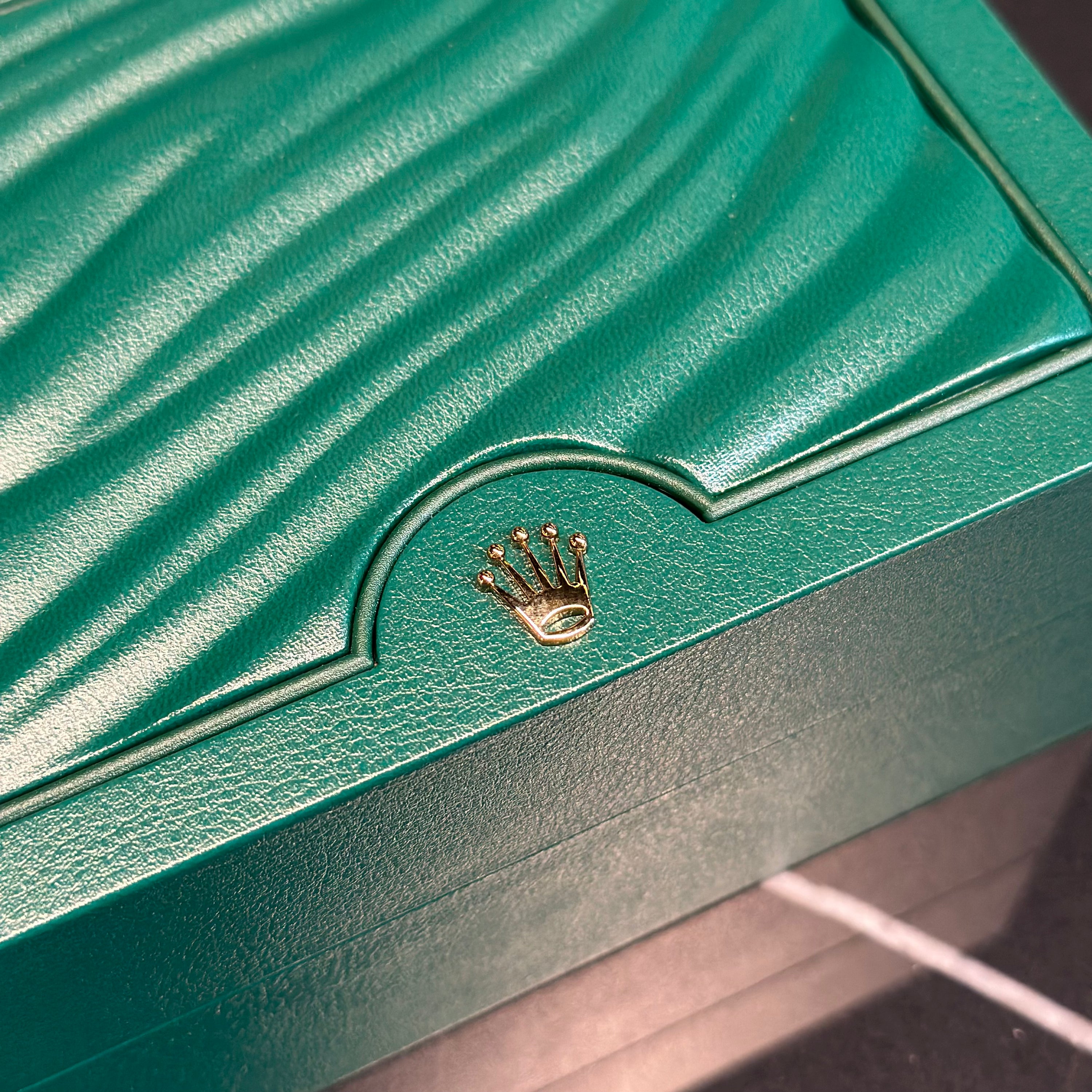 Submariner Date "Hulk" NUOVO REF. 116610LV