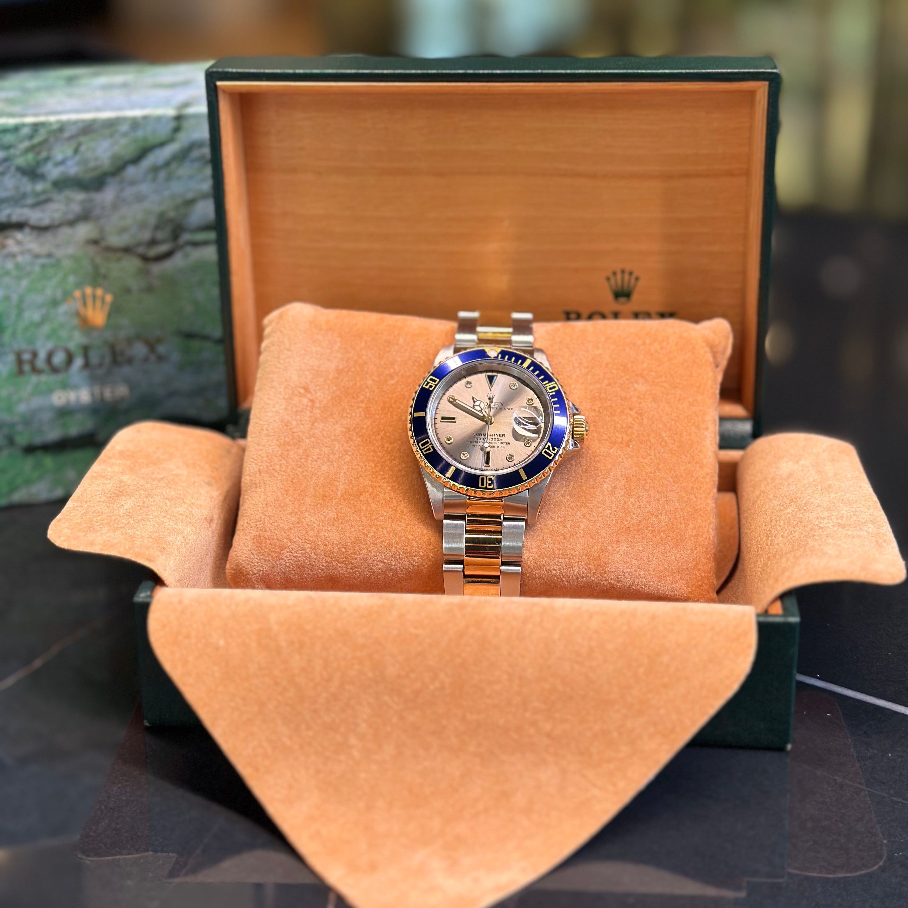 Submariner Date REF. 16613