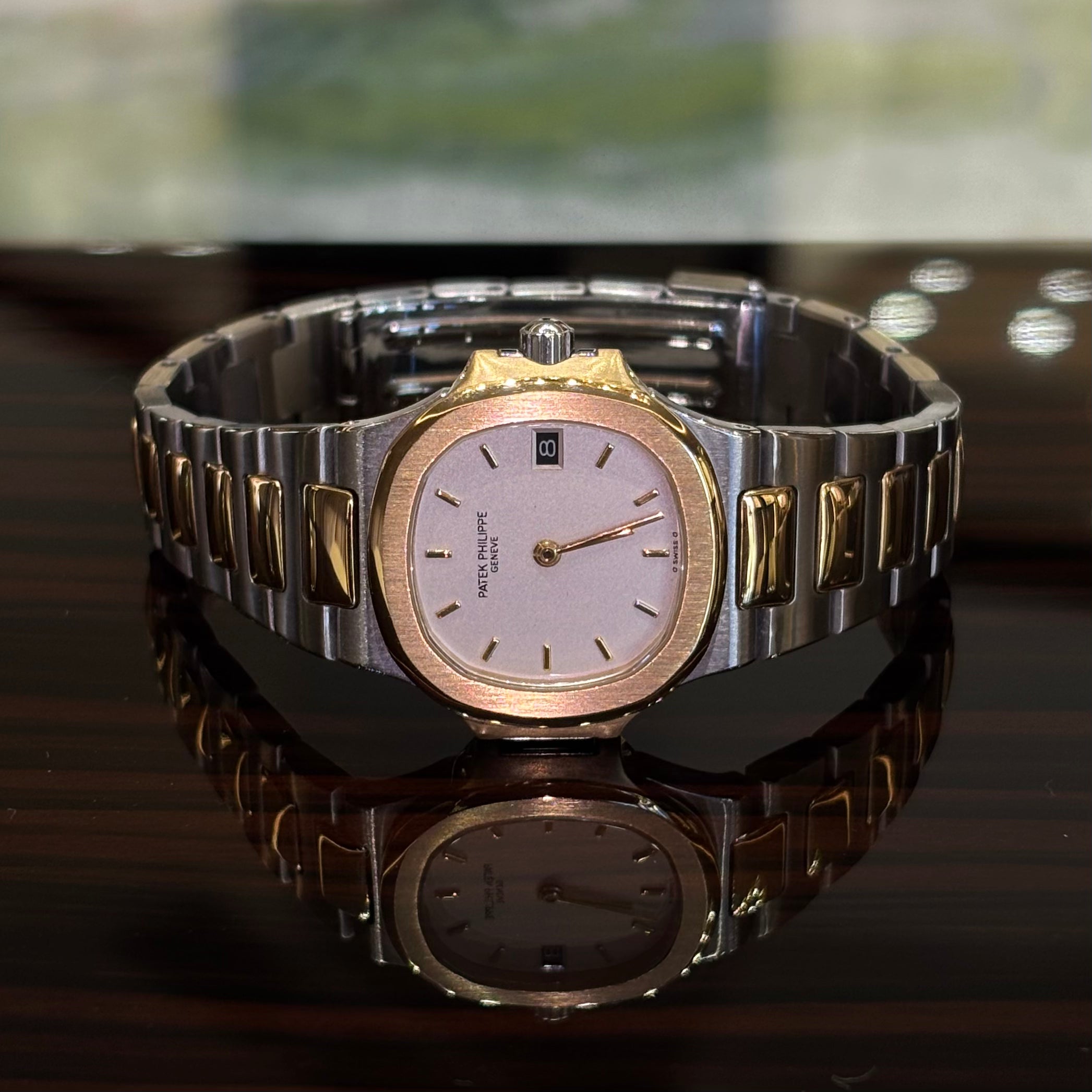 Patek Philippe Nautilus REF. 4700