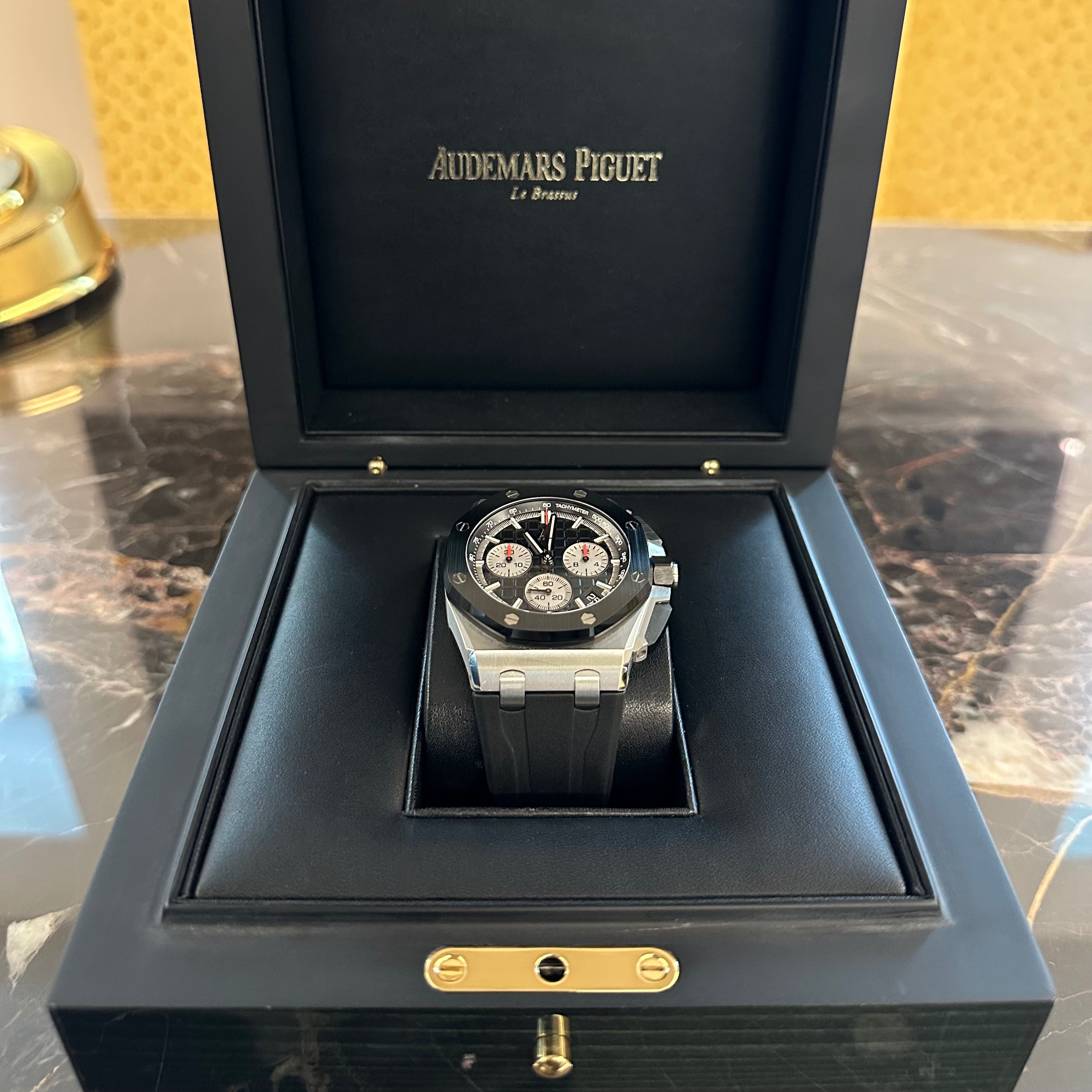 Royal Oak Offshore Chronograph REF. 26420SO.OO.A002CA.01