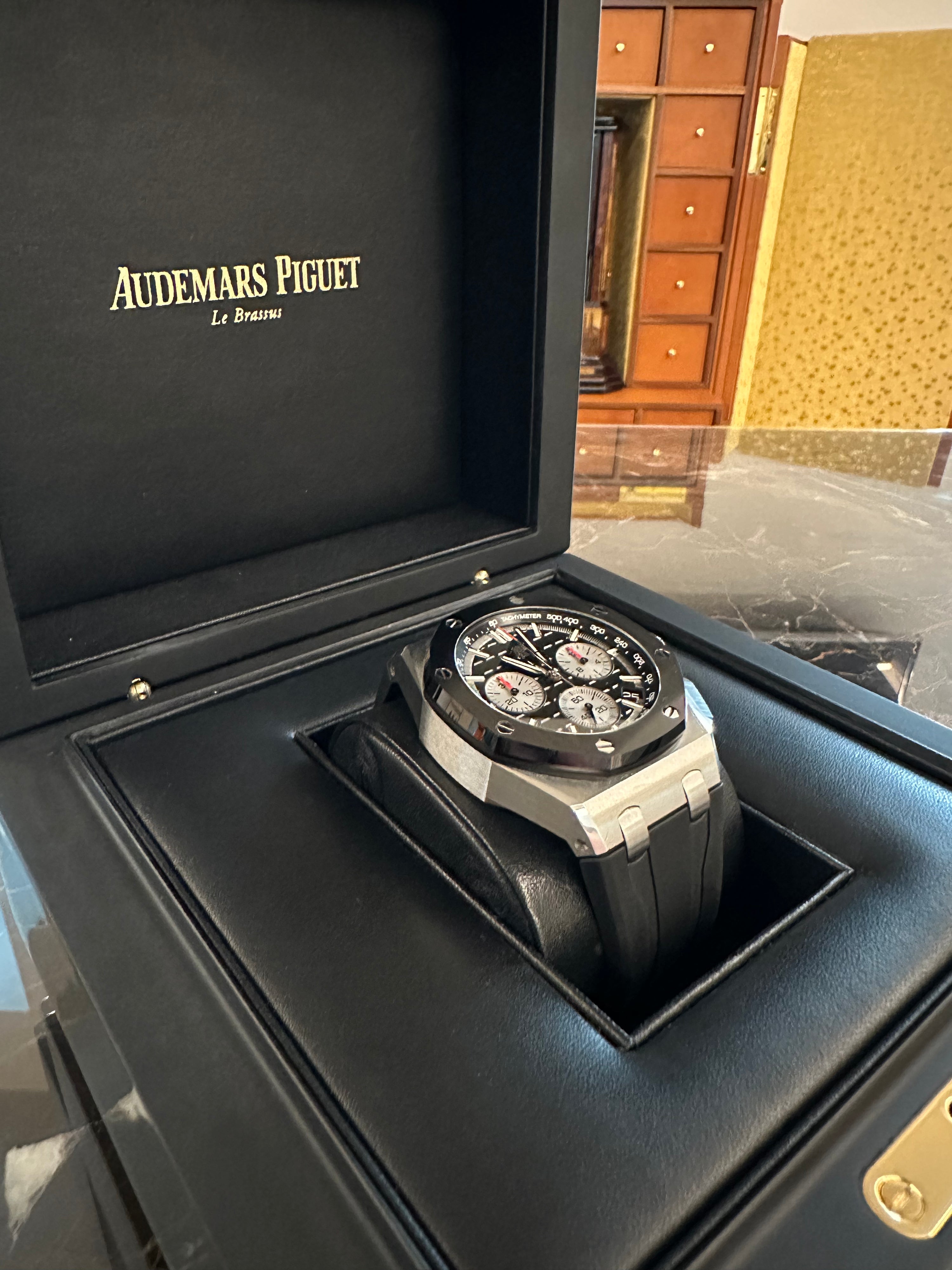 Royal Oak Offshore Chronograph REF. 26420SO.OO.A002CA.01