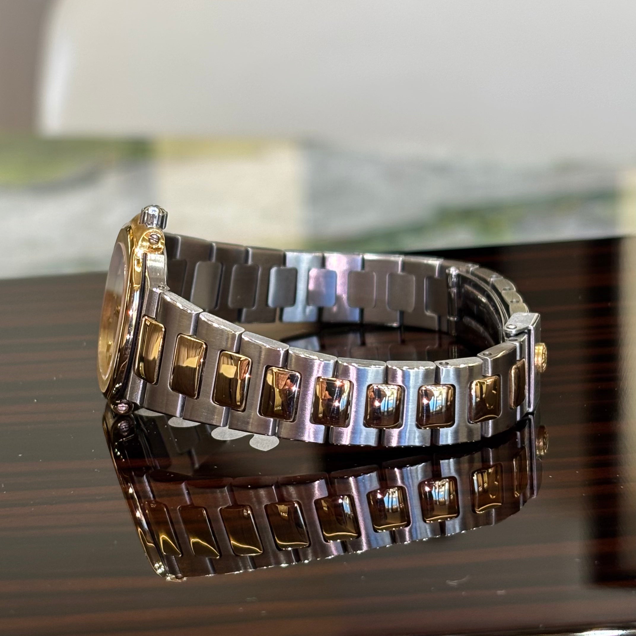 Patek Philippe Nautilus REF. 4700