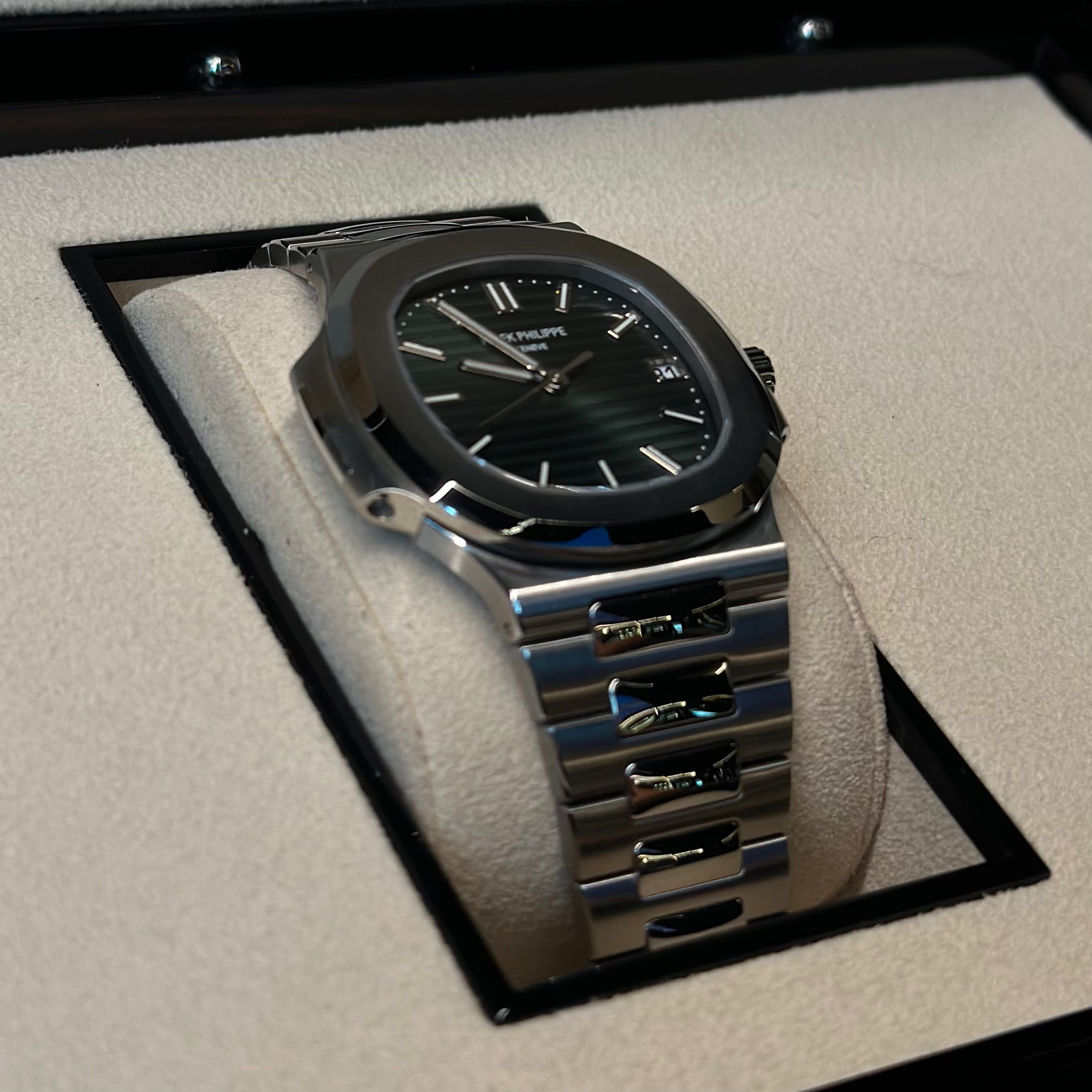 Patek Philippe Nautilus REF. 5711/1A-014