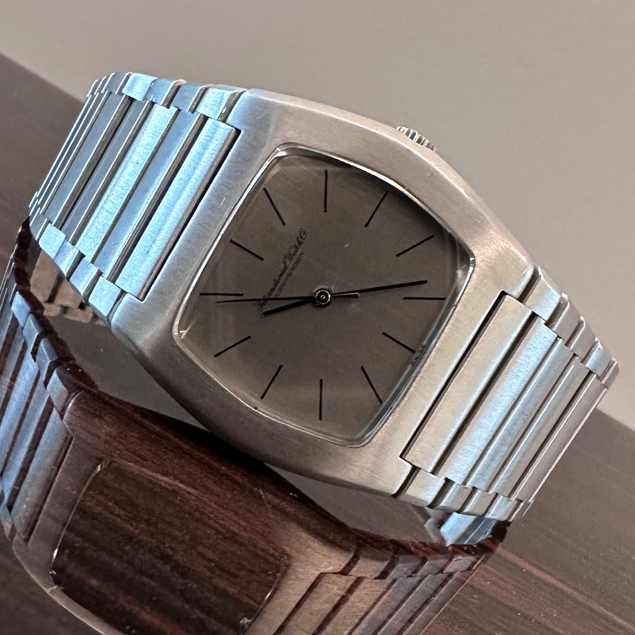 IWC TV screen vintage