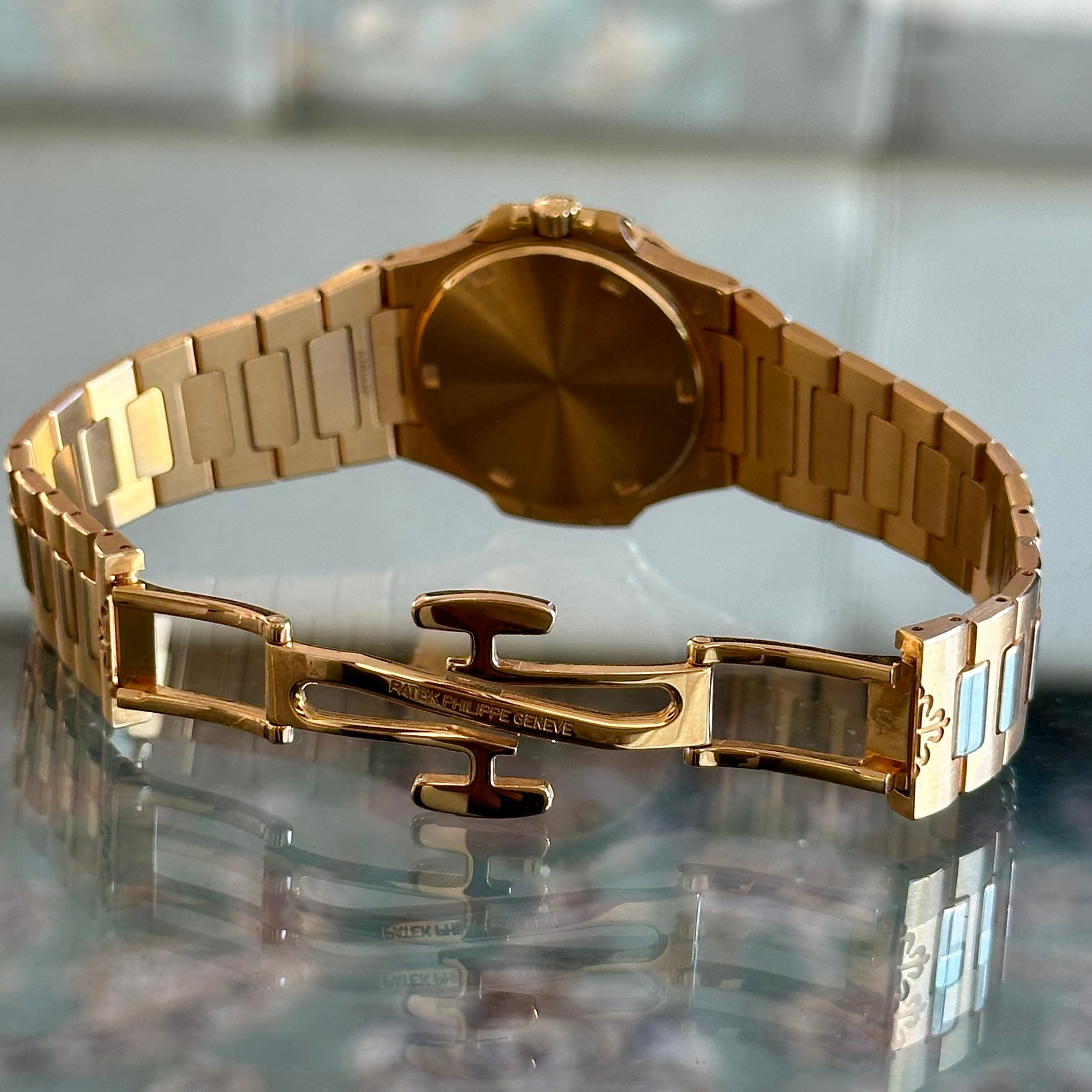 Patek Philippe Nautilus REF. 7011/1R-010
