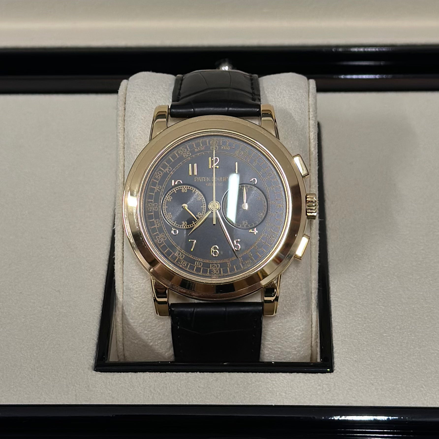 Patek Philippe Chronograph REF. 5070J-001